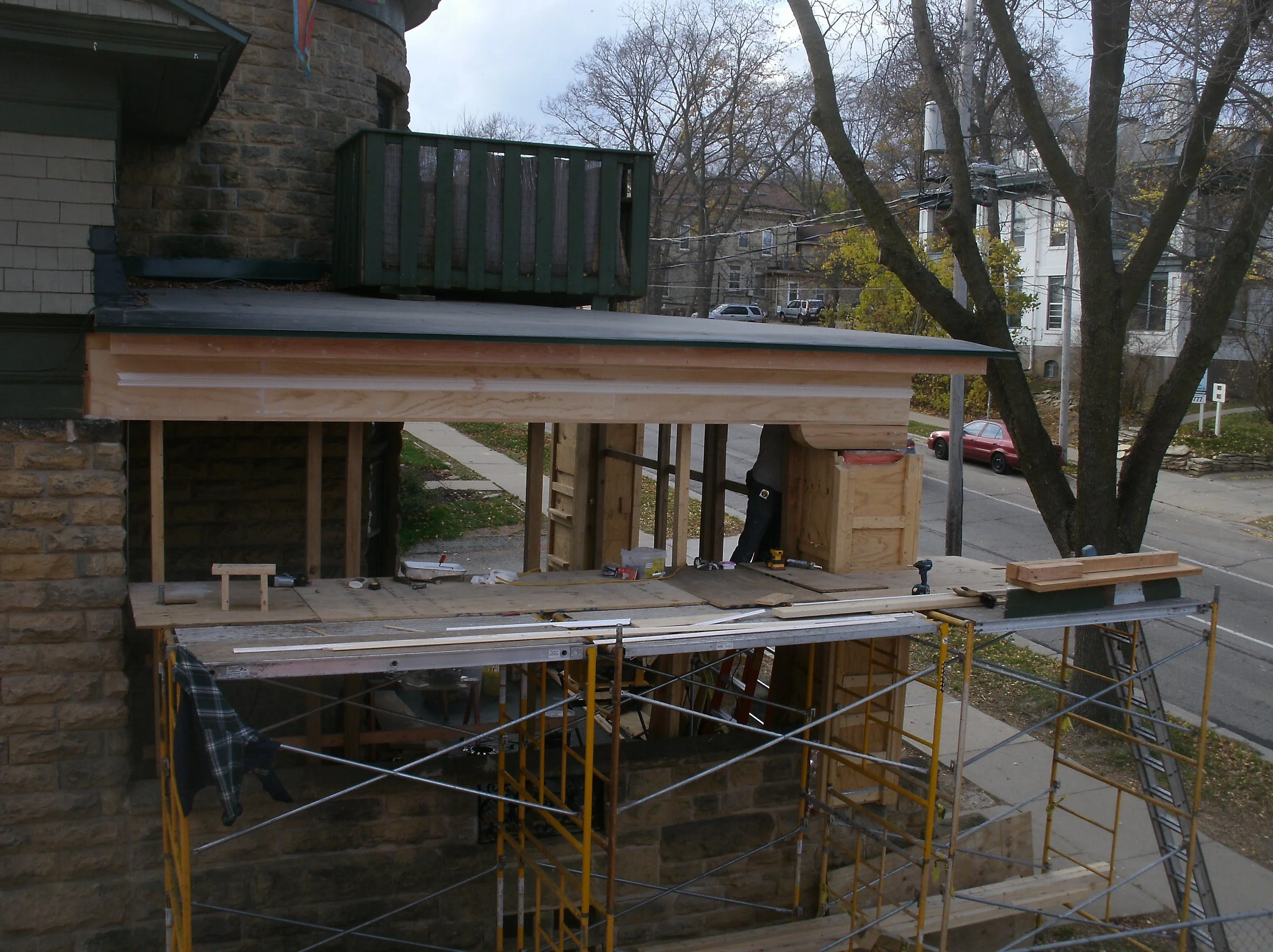 The cladding and trimming and finishing in progress.