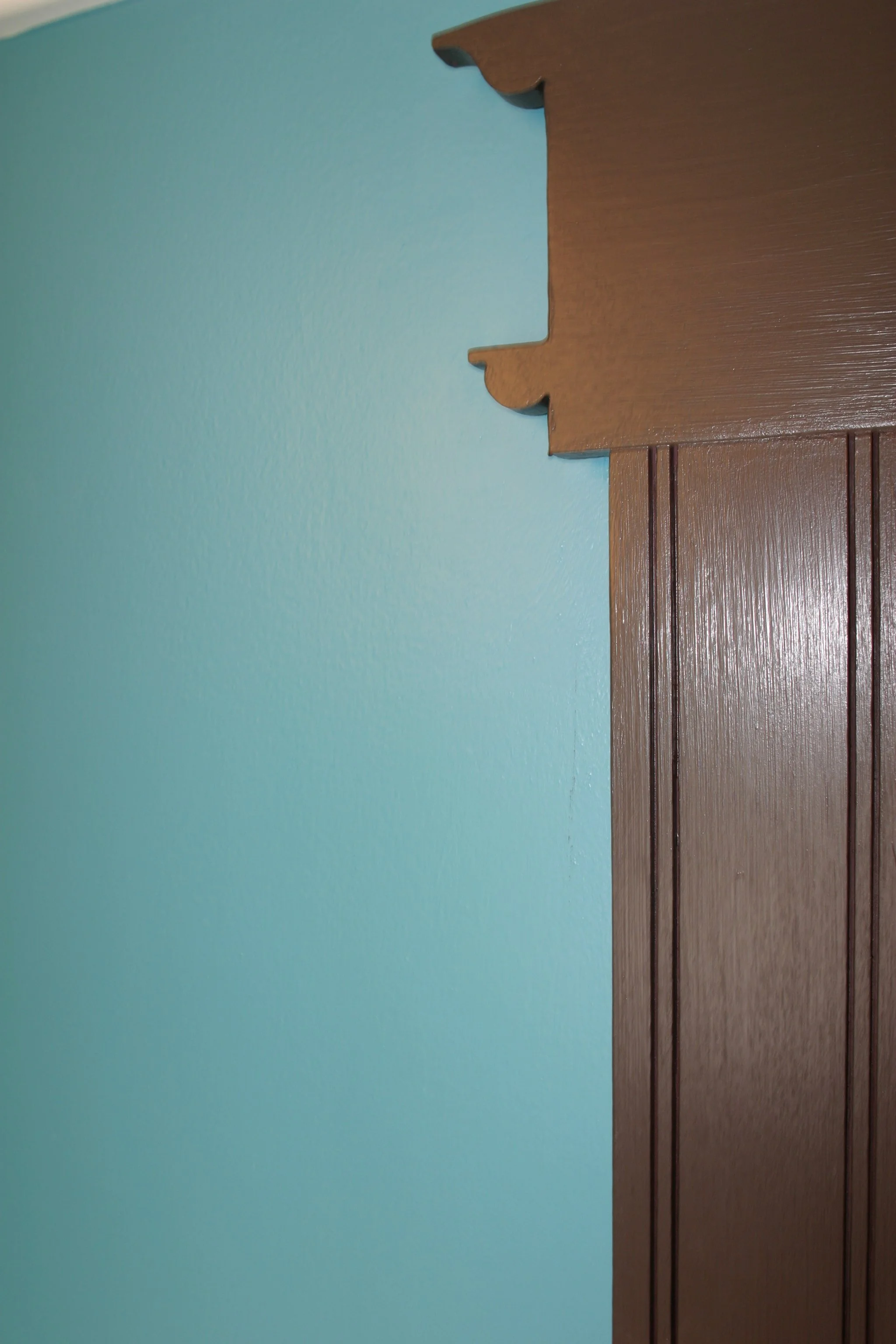 The door trim side casing was just passed through the table saw four times shallowly.