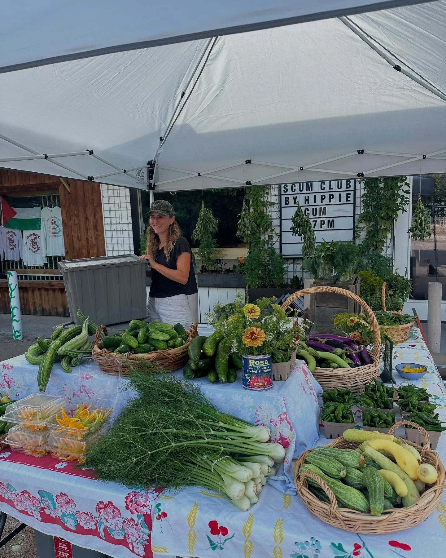 That’s a wrap on our first farmstand 💚 it was so fun to meet yall, share veggies, swap recipes, and enjoy the balmy Austin weather together (lol)!
See you next weekend?! 😍 
Big thanks to our buds @communitygarden.austin for being amazing ho