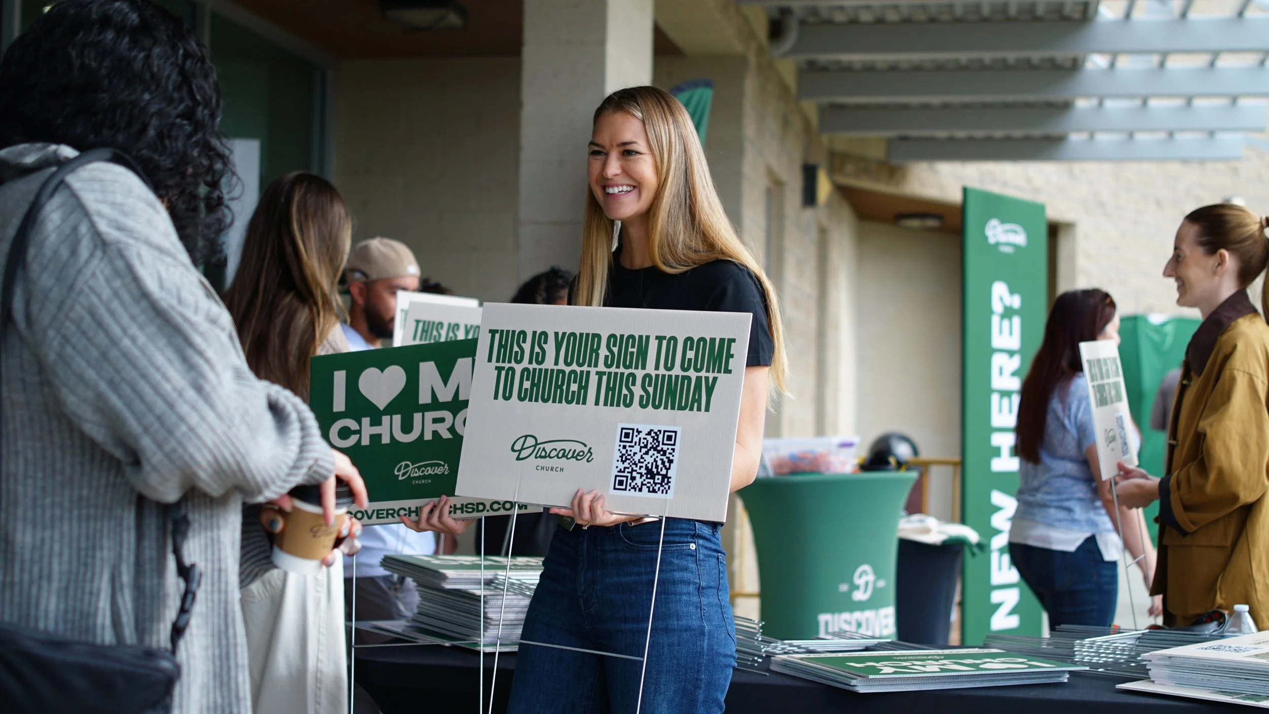 Want to serve at Discover Church? Join a team today.