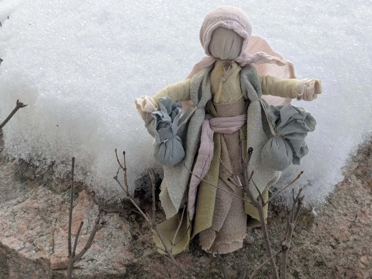 Yalena and her little Motanka…