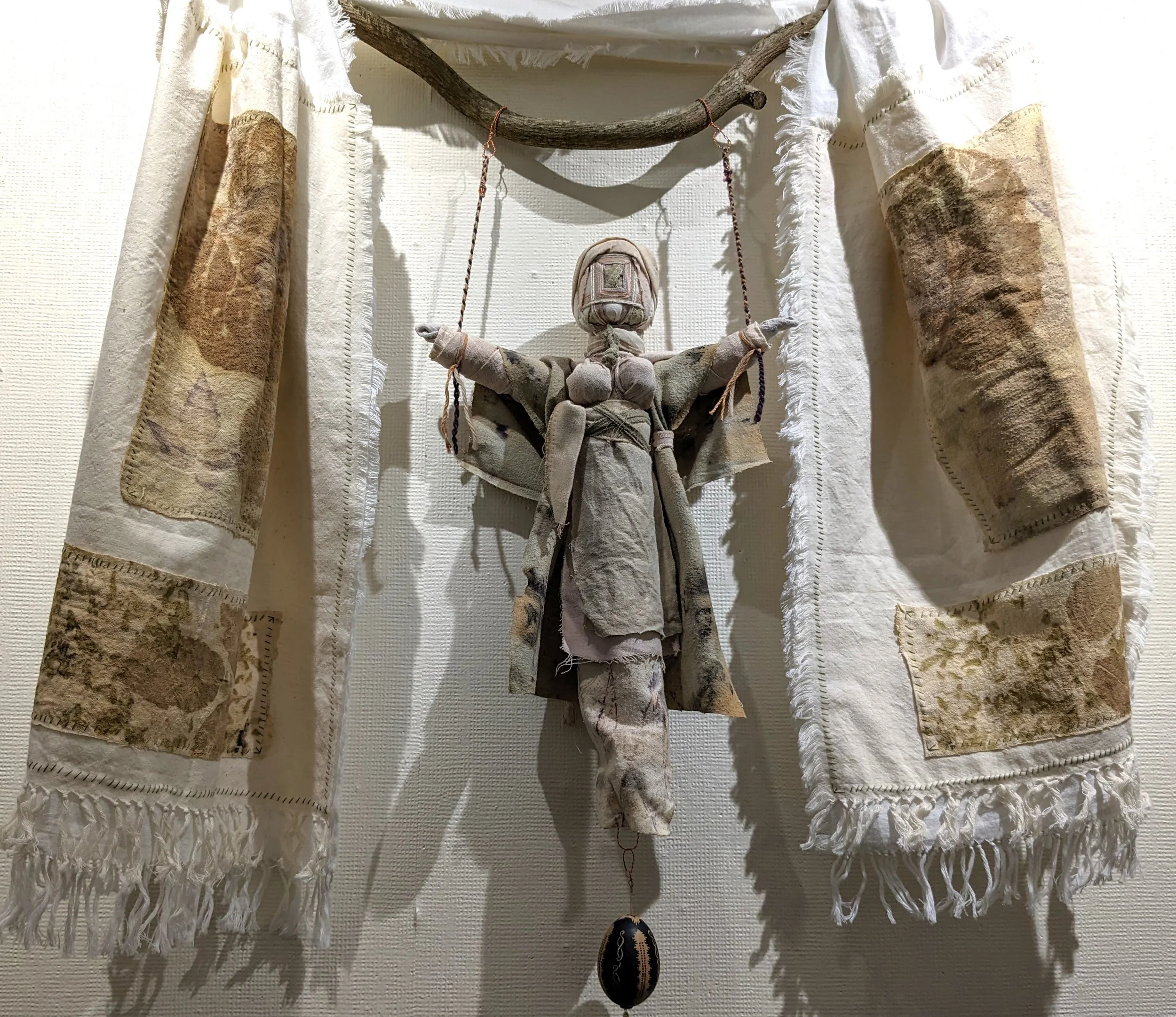 31 Stoltz Rd hanging.jpg