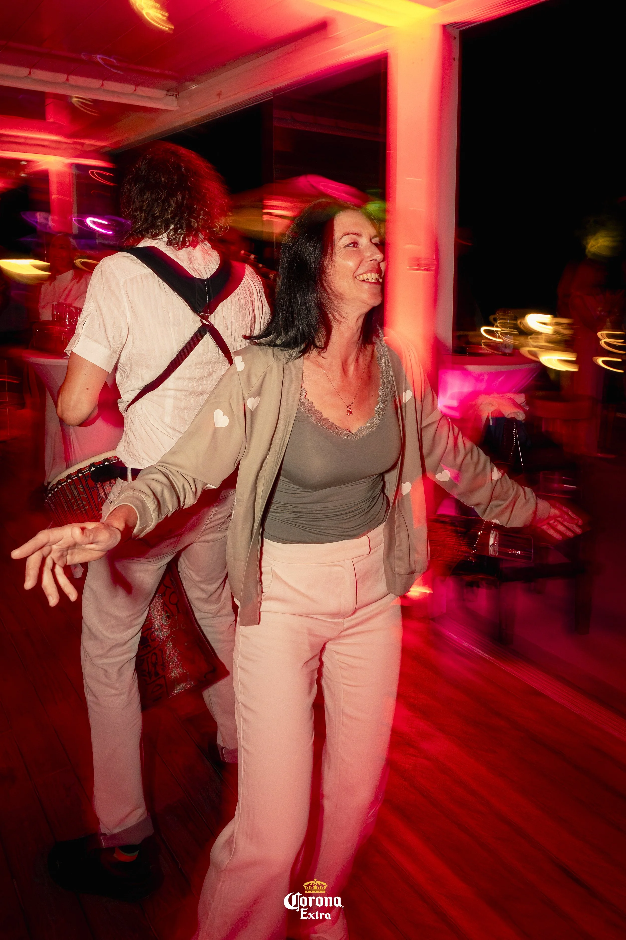 Sunset-Lounge_All_White -72.jpg
