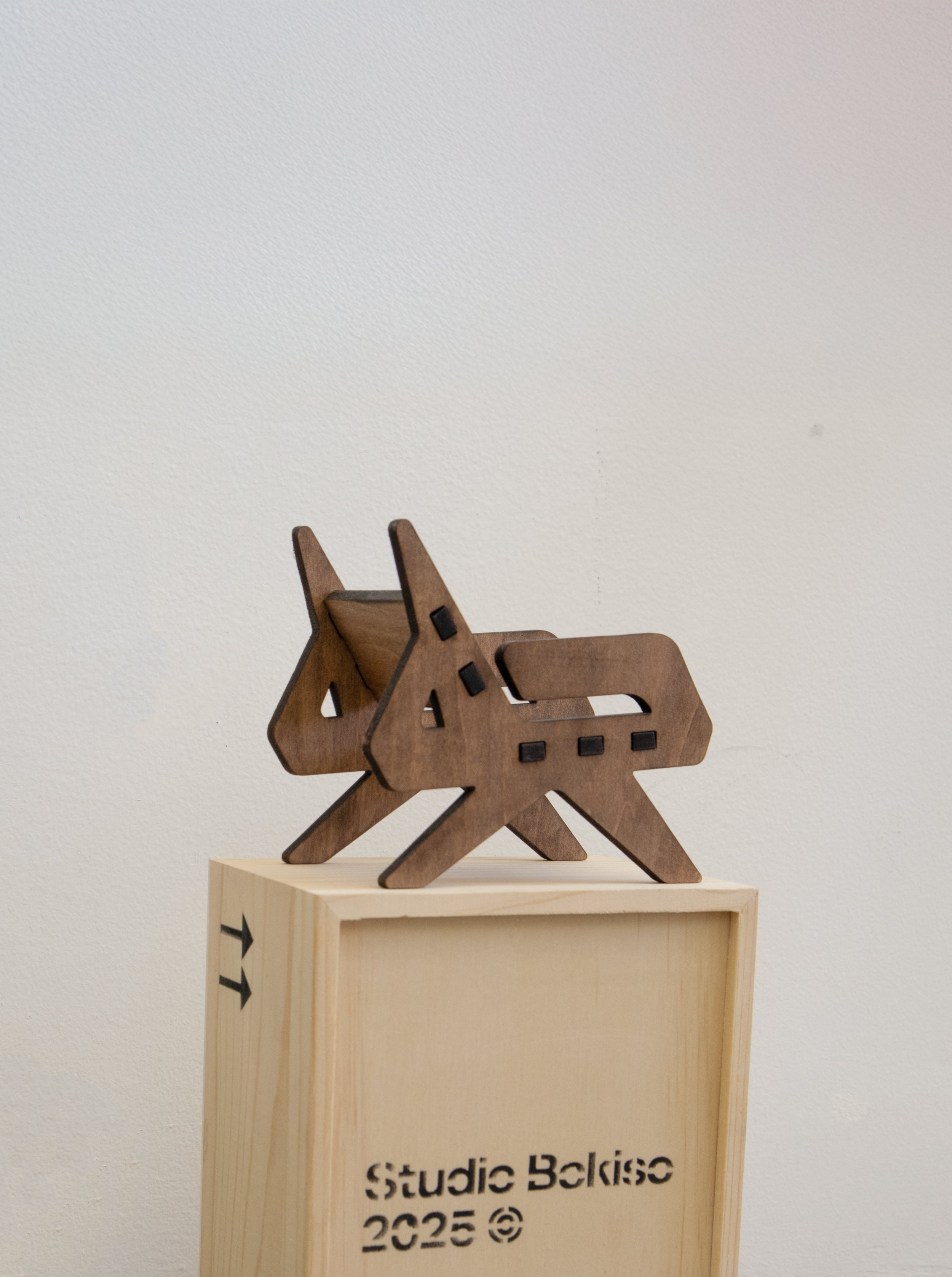 Replica - OON Lounge Chair