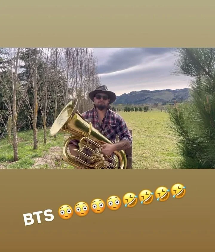 Yes I know how ridiculous I look! 🤣🤣- so I added some music to make it look less weird 

#nztuba #tuba #brassmusic #tubasolo #brassplayer #musicianlife #tubist #lowbrass #iplayeastman #tubalife #kiwimusician #musiciansofinstagram #musicworksnz #bts