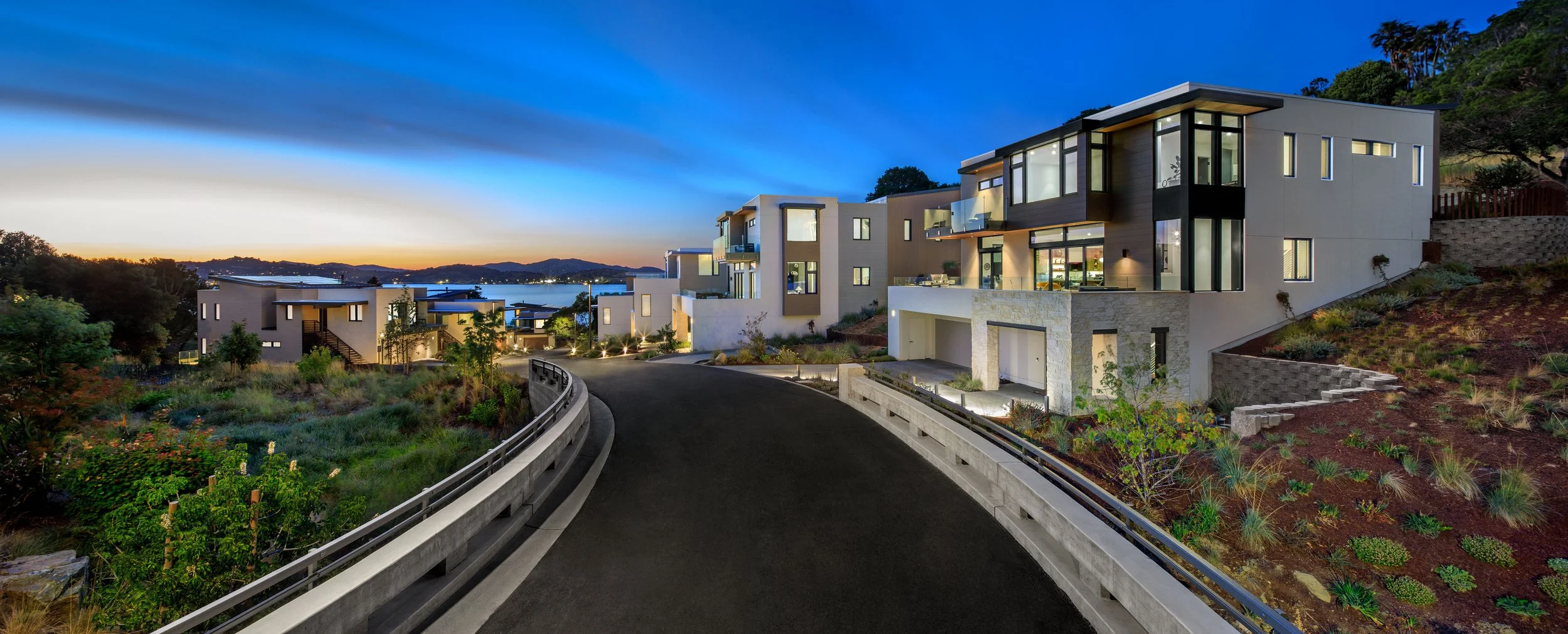 Oak Shore Housing by BAR Architects & AIMCO