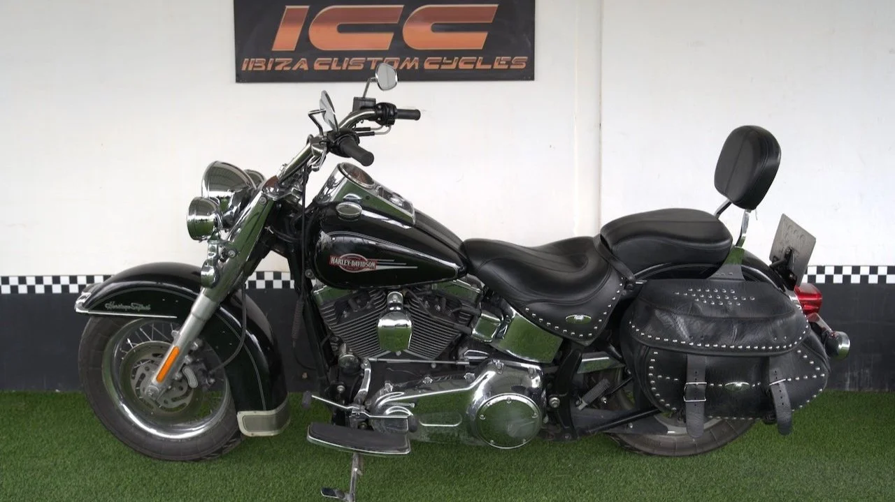 HERITAGE SOFTAIL Black Chrome Edition