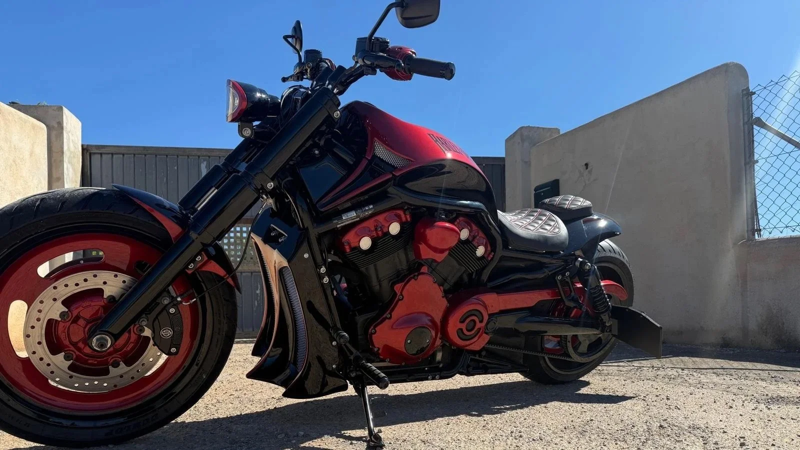 V+ROD+red+0002.jpg