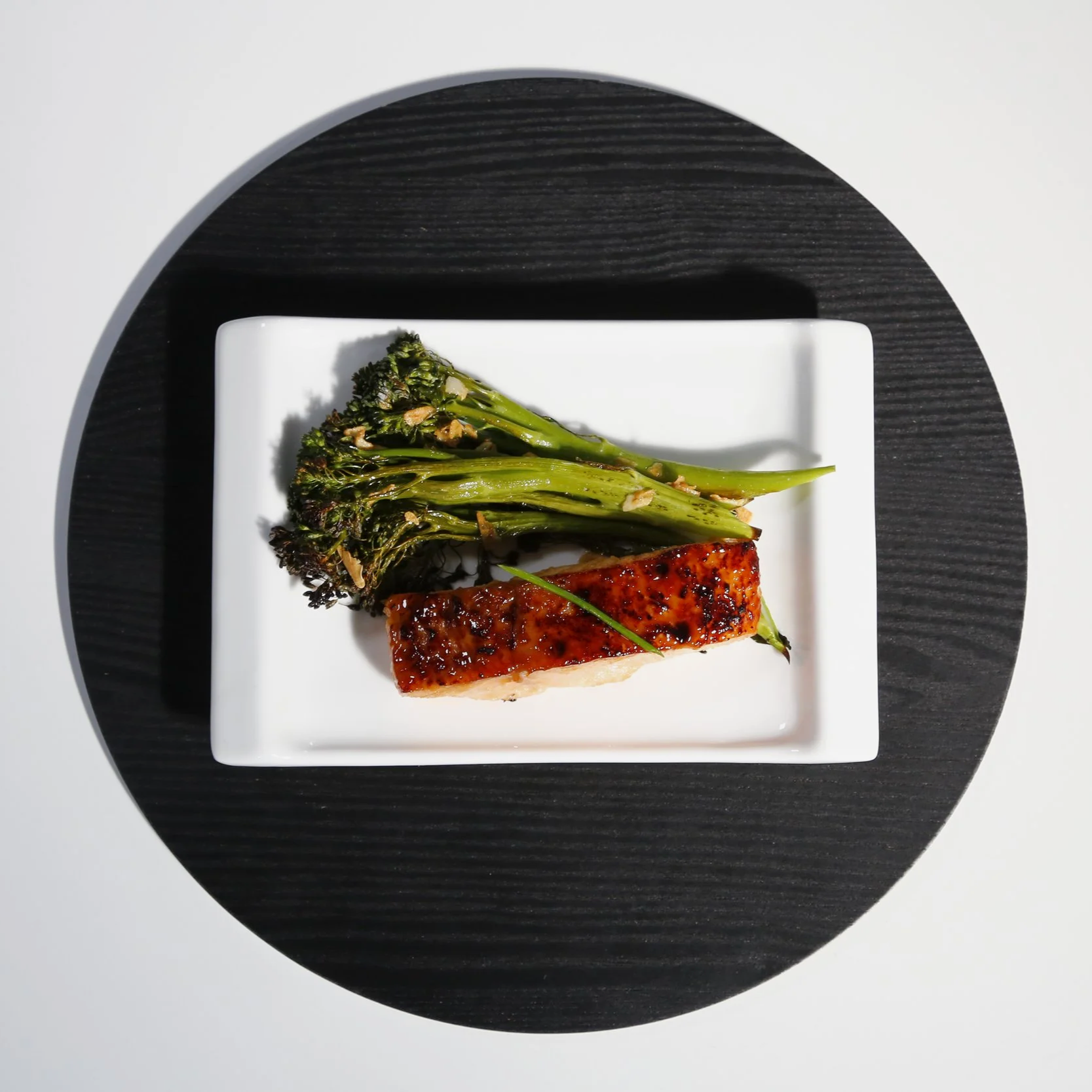 miso+glazed+salmon+top+down.png
