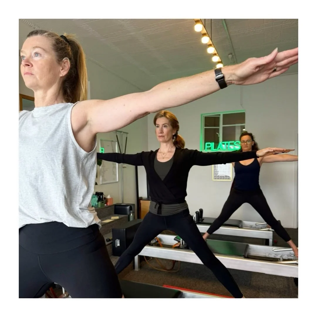 .
💙MAGIC💙 
 
Working out w friends @zara_pilates @adeline.pilates.pt 💙💙💙
Lengthening &amp; Moving into the weekend 
 
CONTROLOGY is what you'll be coached @movement_space_pilates by Naomi Jones - Qualified 3rd Generation Teacher of the Pilates M