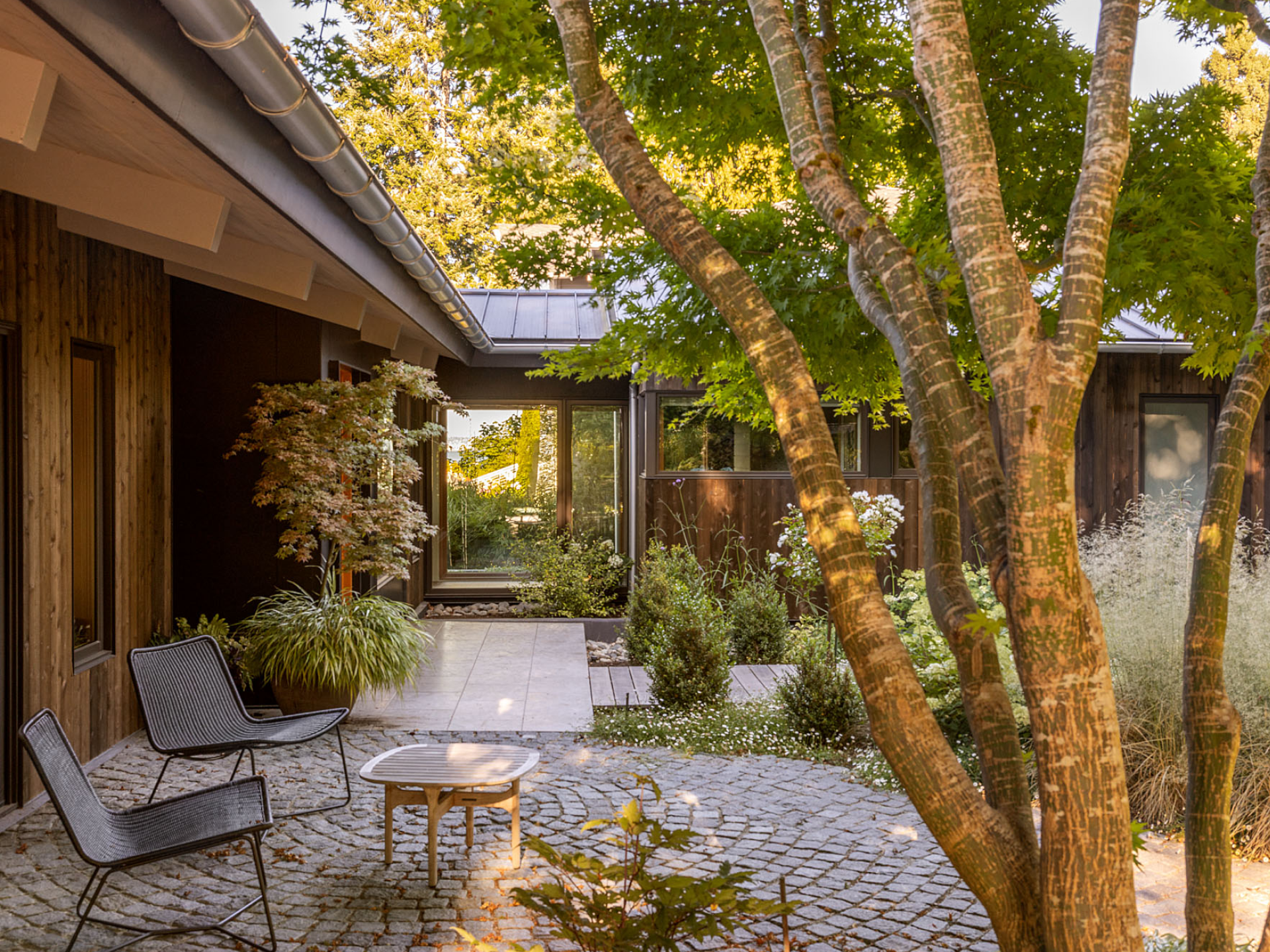 EAGLE COVE_GRID_08.png