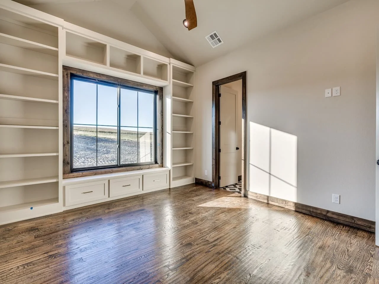 Owasso Custom Homes | Rustic Modern Lodge 21