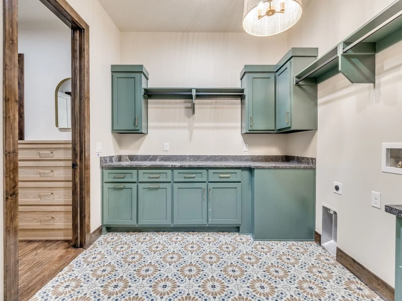 Owasso Custom Homes | Rustic Modern Lodge 9