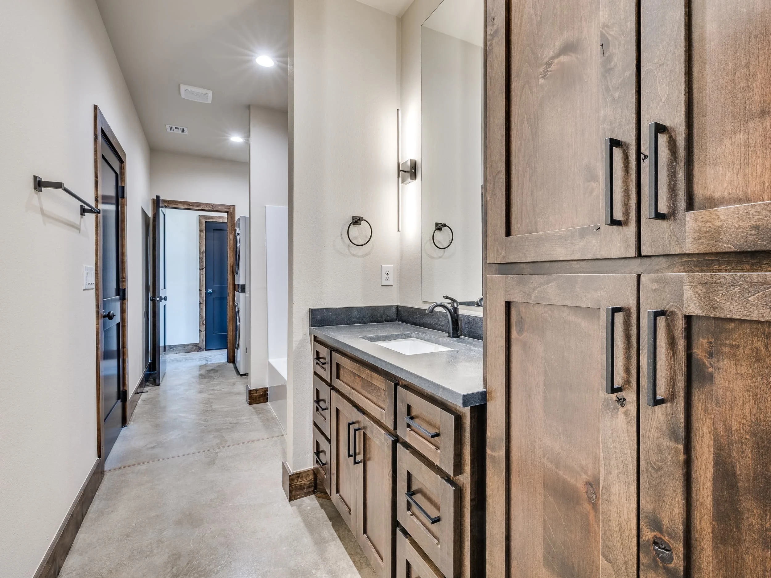 Owasso Custom Homes | Sandstone Barndominium 1