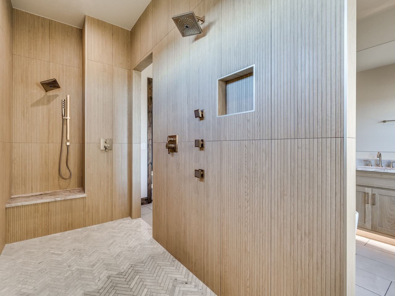 Owasso Custom Homes | Rustic Modern Lodge 15