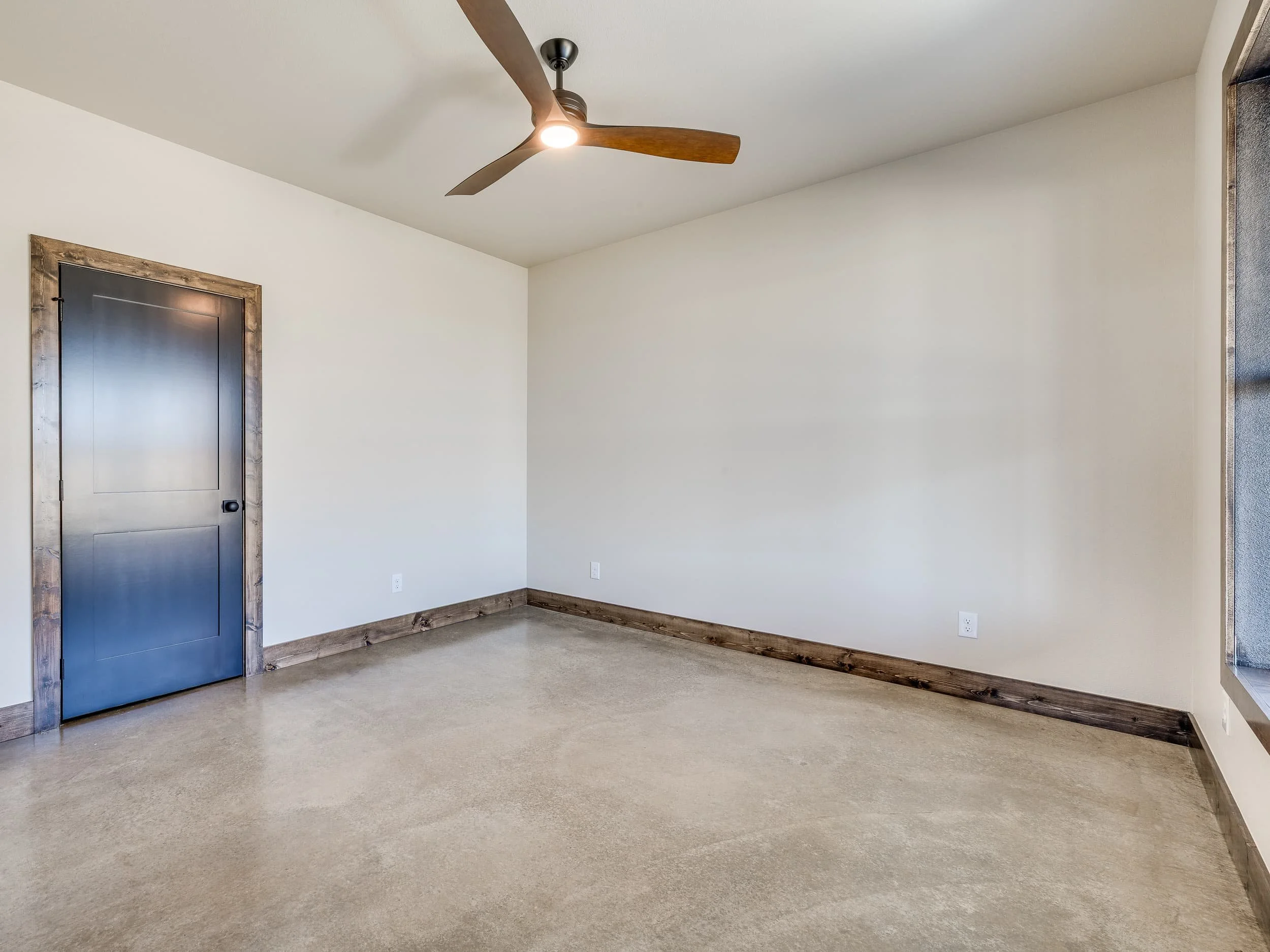 Owasso Custom Homes | Sandstone Barndominium 1