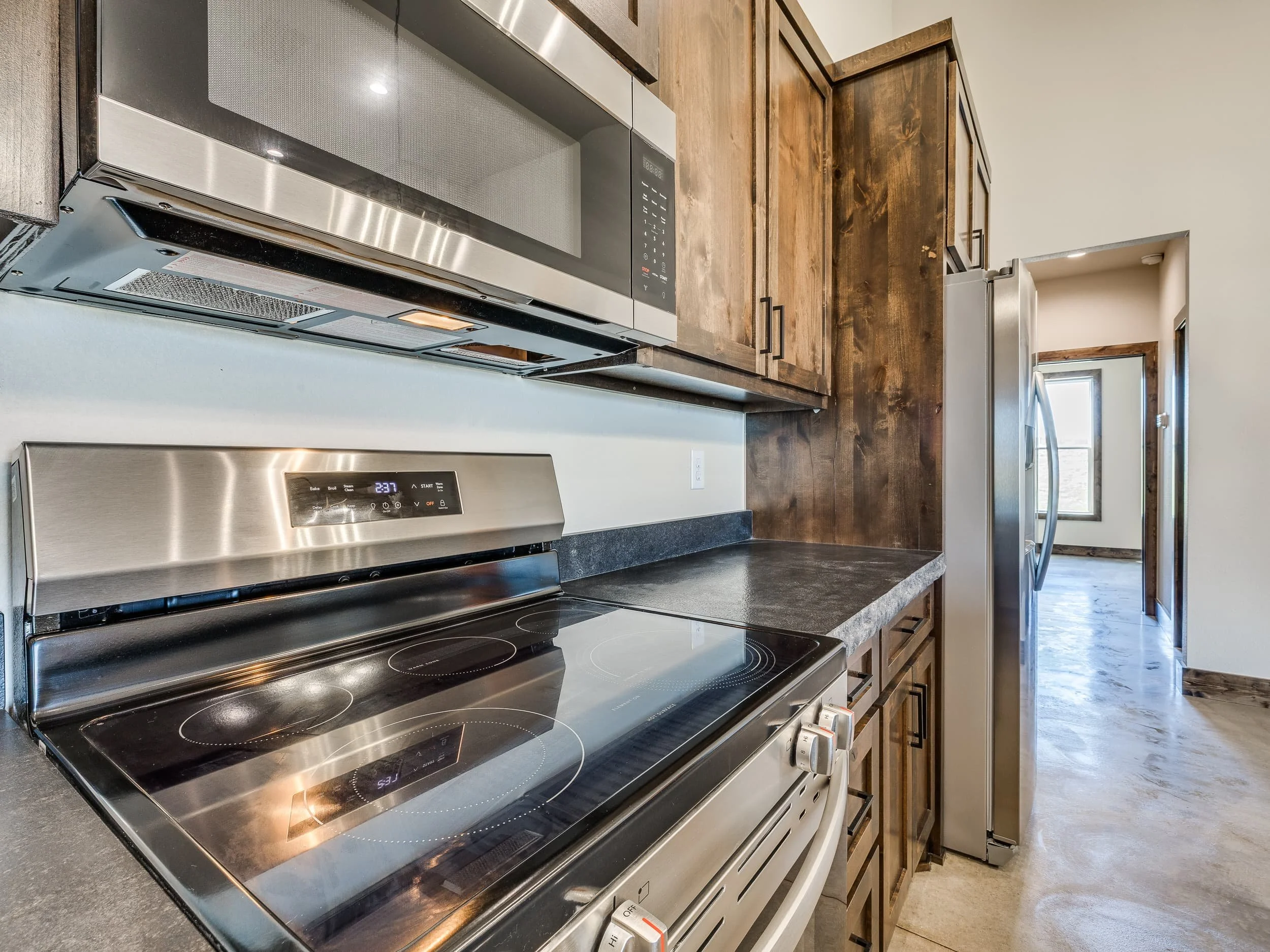 Owasso Custom Homes | Sandstone Barndominium 1