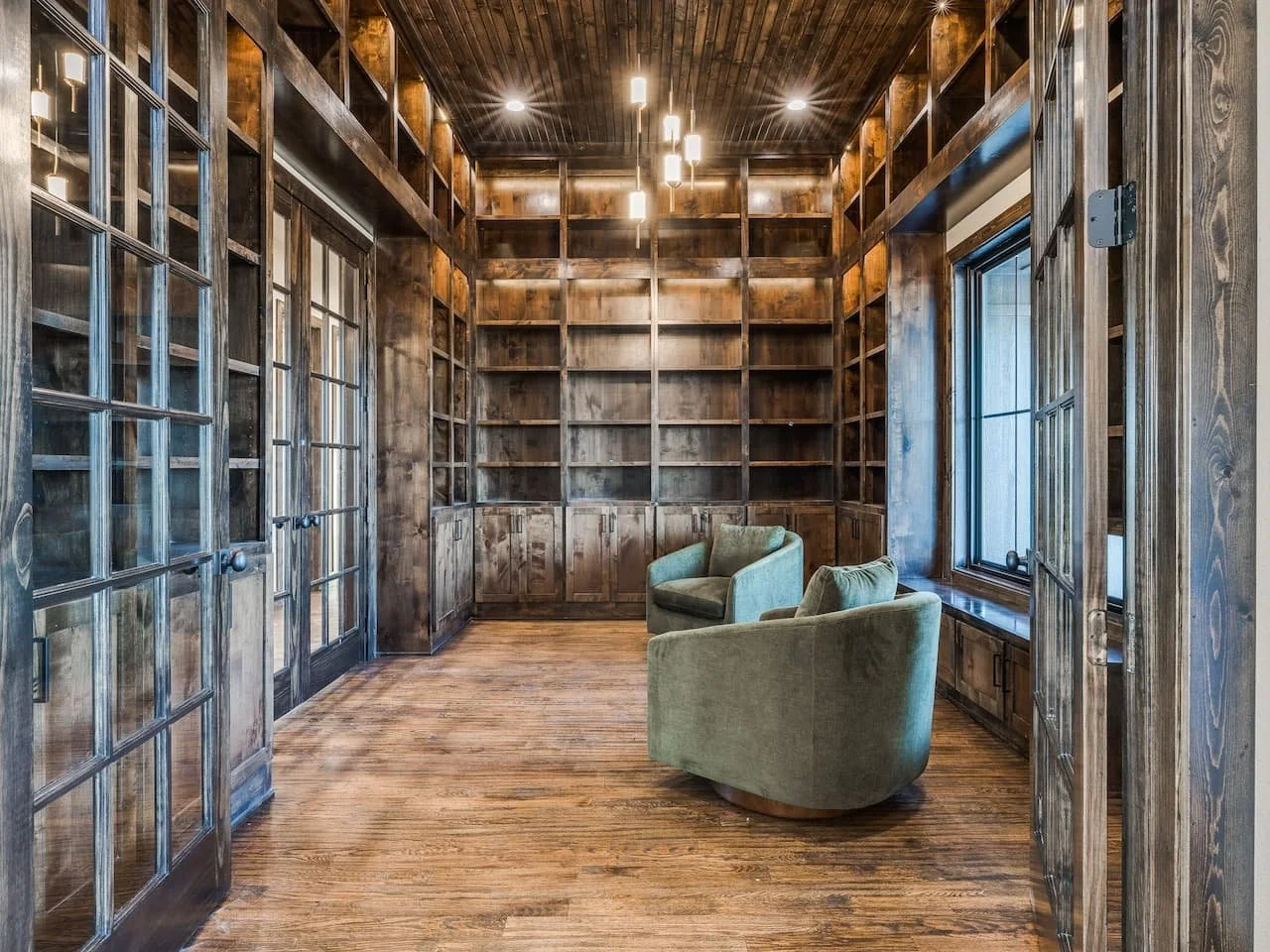 Owasso Custom Homes | Rustic Modern Lodge 17
