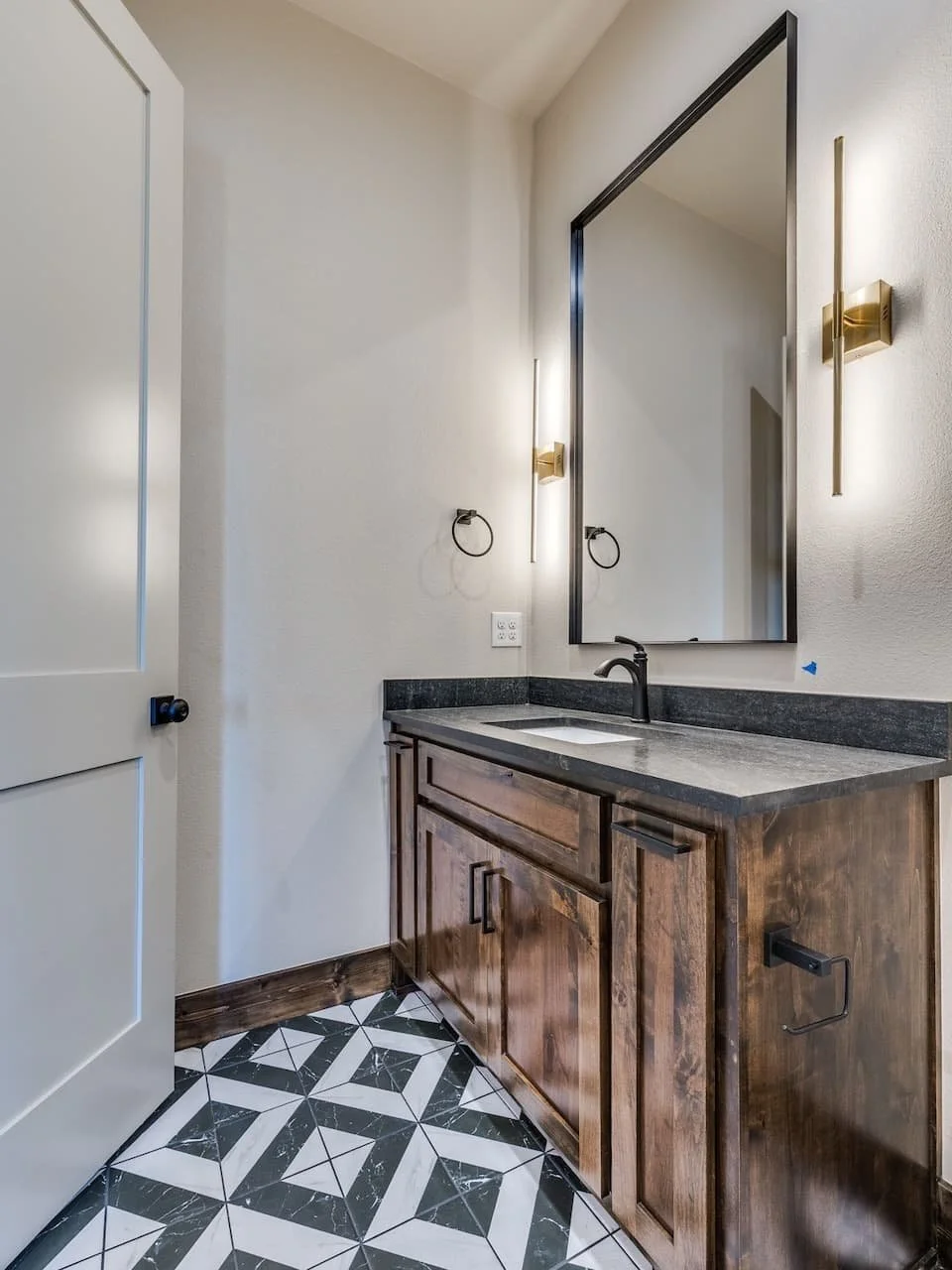 Owasso Custom Homes | Rustic Modern Lodge 20