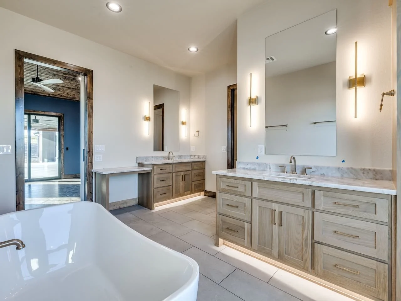 Owasso Custom Homes | Rustic Modern Lodge 14