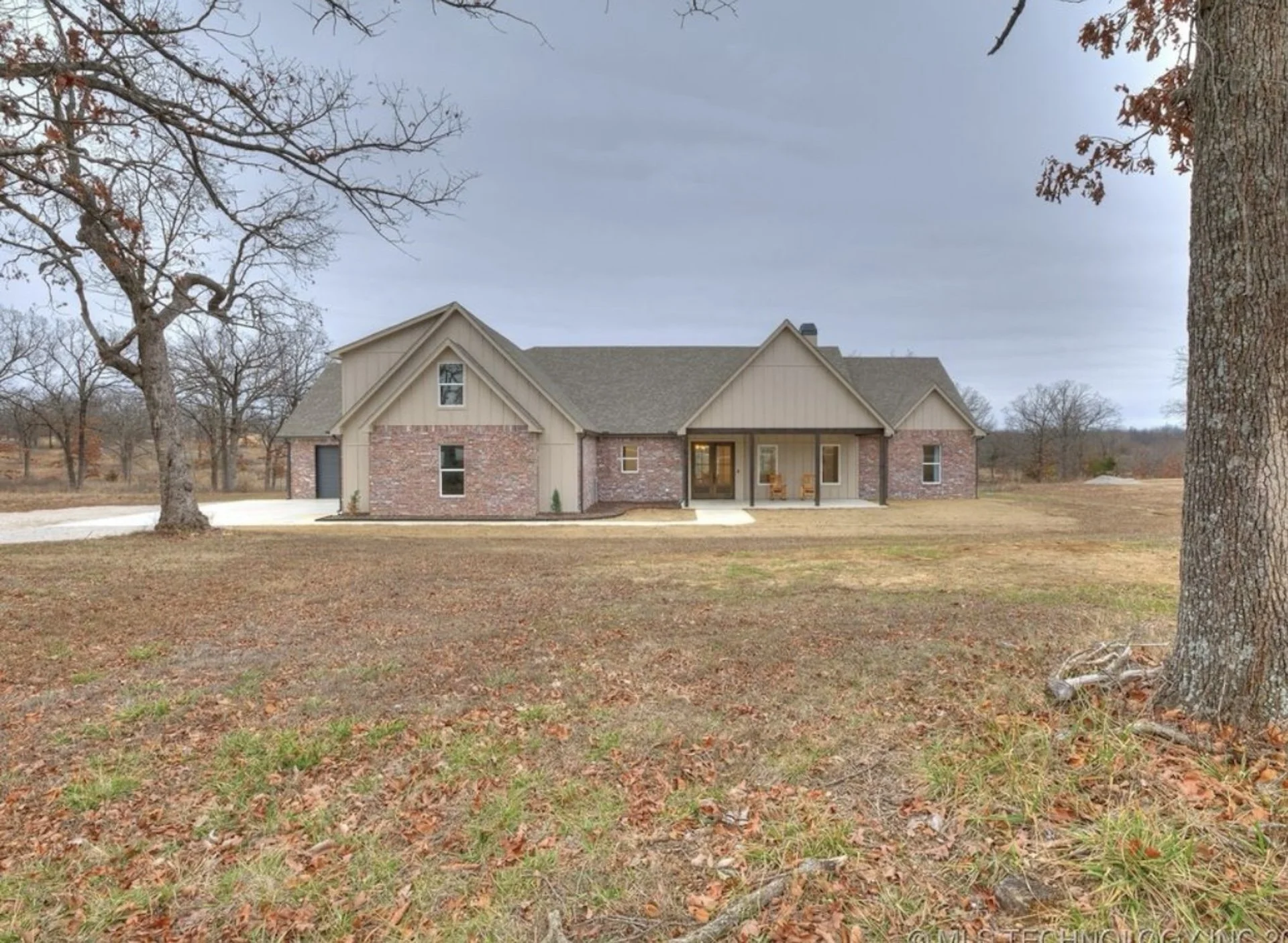 Owasso Custom Homes - Skiatook Transitional - IMG_2828.jpeg