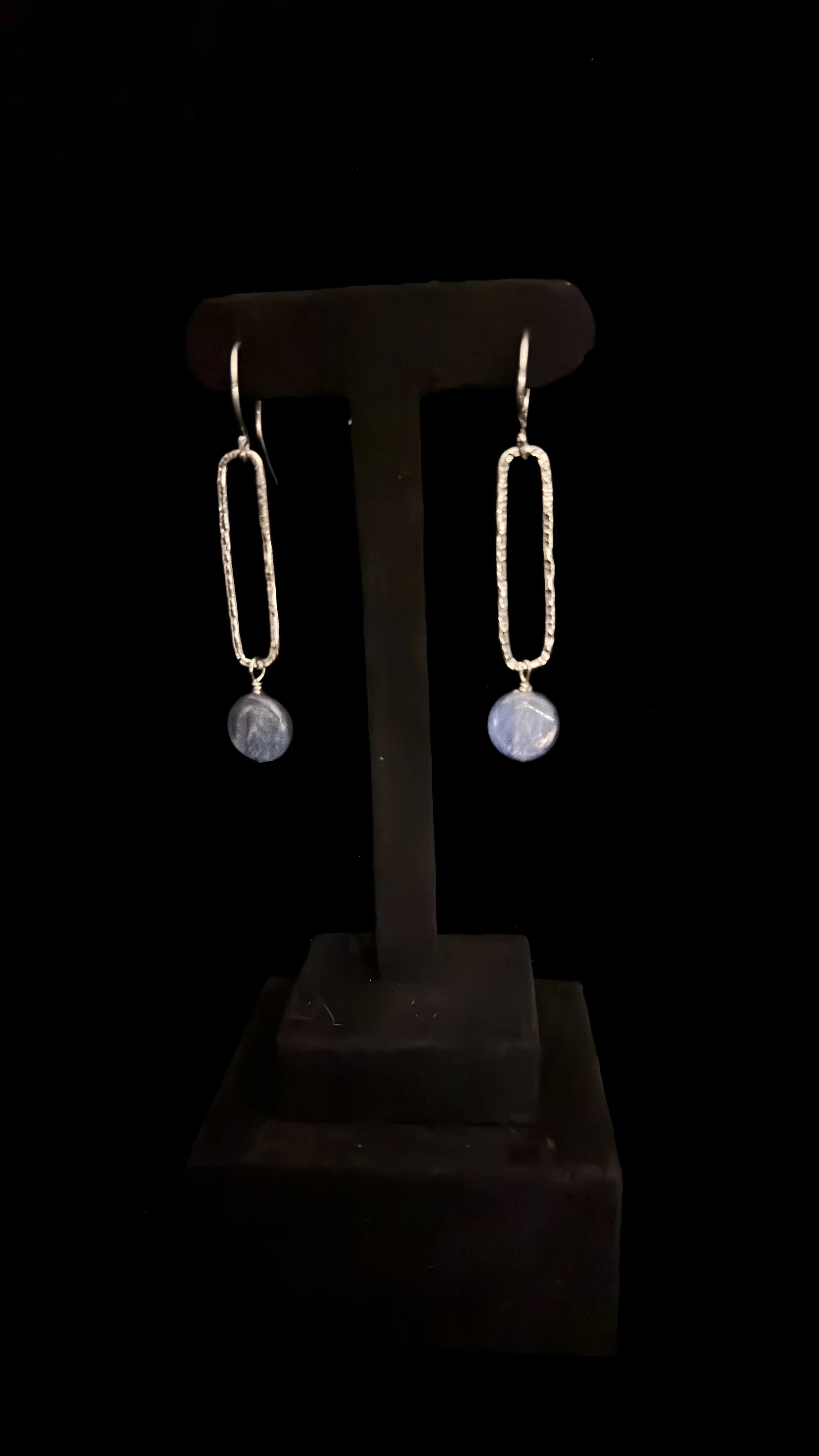 Column Kyanite Drops