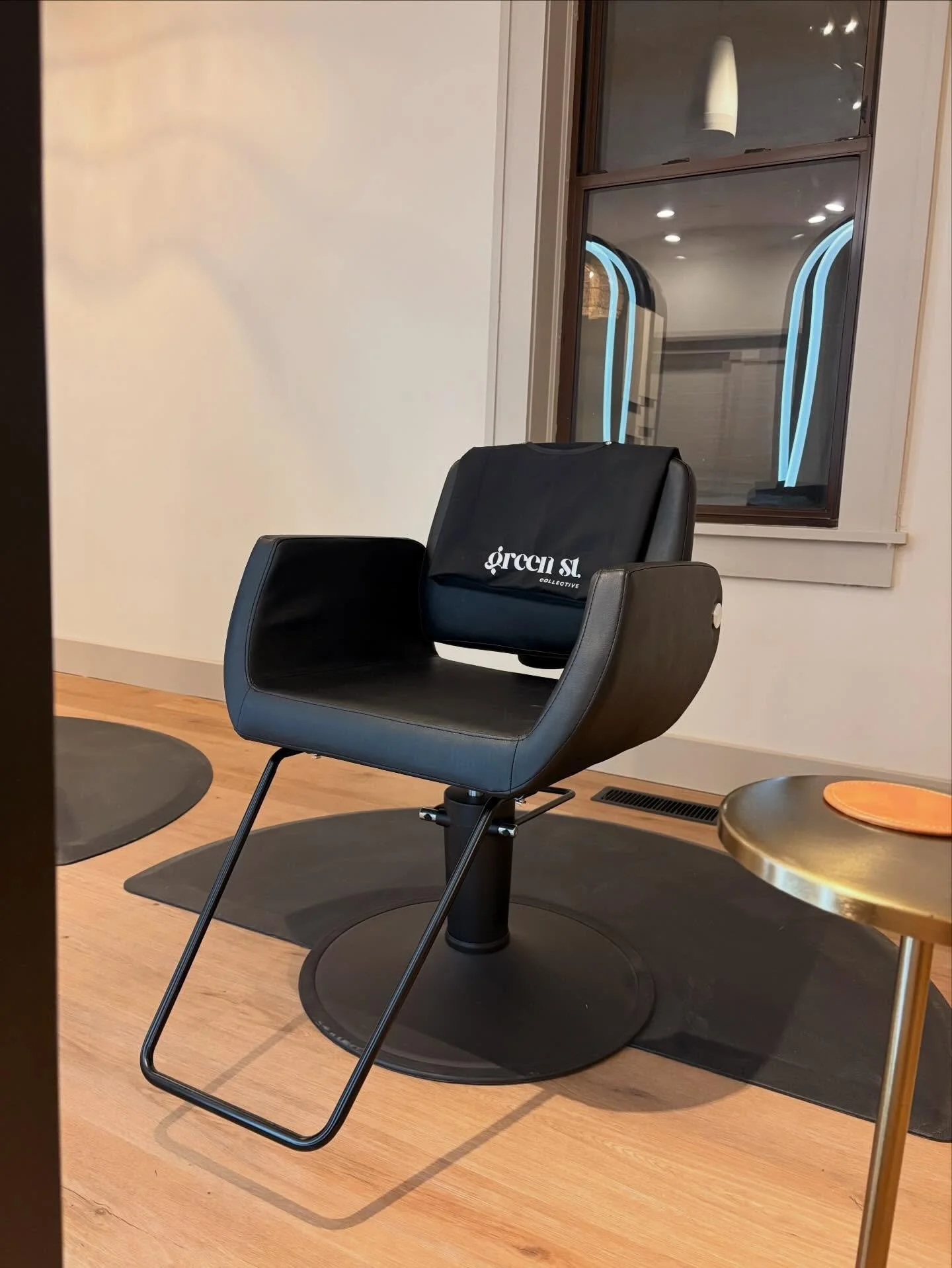 ⚡️Limited chairs are still available if you want to be apart of the team ⚡️reach out to us to secure your future at Green St. Collective.