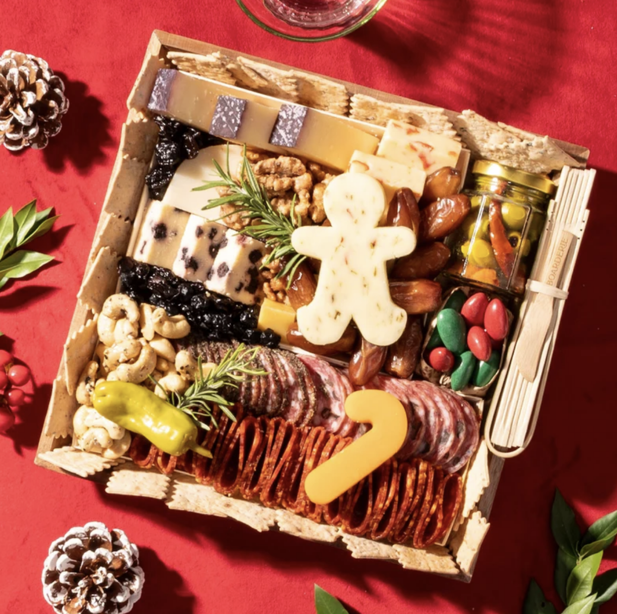 8 Last-Minute Christmas Gifts Everyone Will Love (Yes, Even the Hard-to-Shop-For Ones)