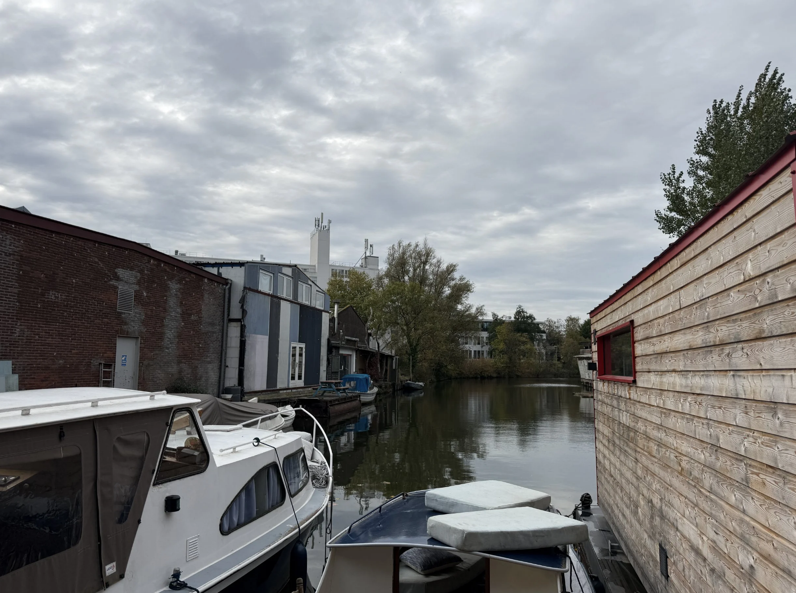 Dutch Sauna Culture: What to Expect From a Dutch Sauna Experience (Etiquette, Nudity &amp; First-Timer Tips)