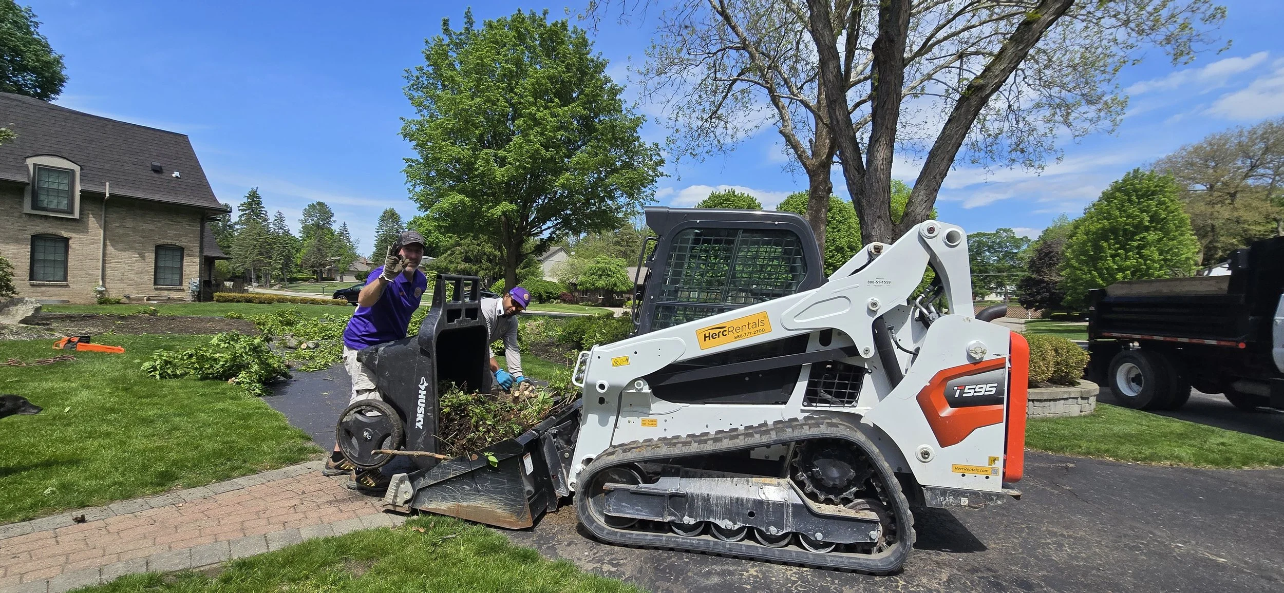 Skid Steer.jpg