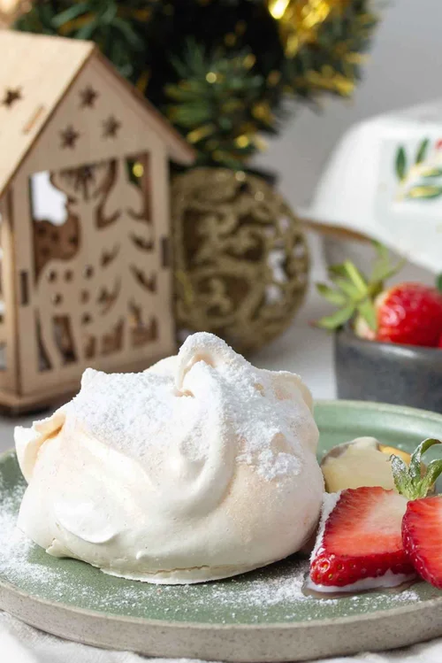 Christmas Meringues