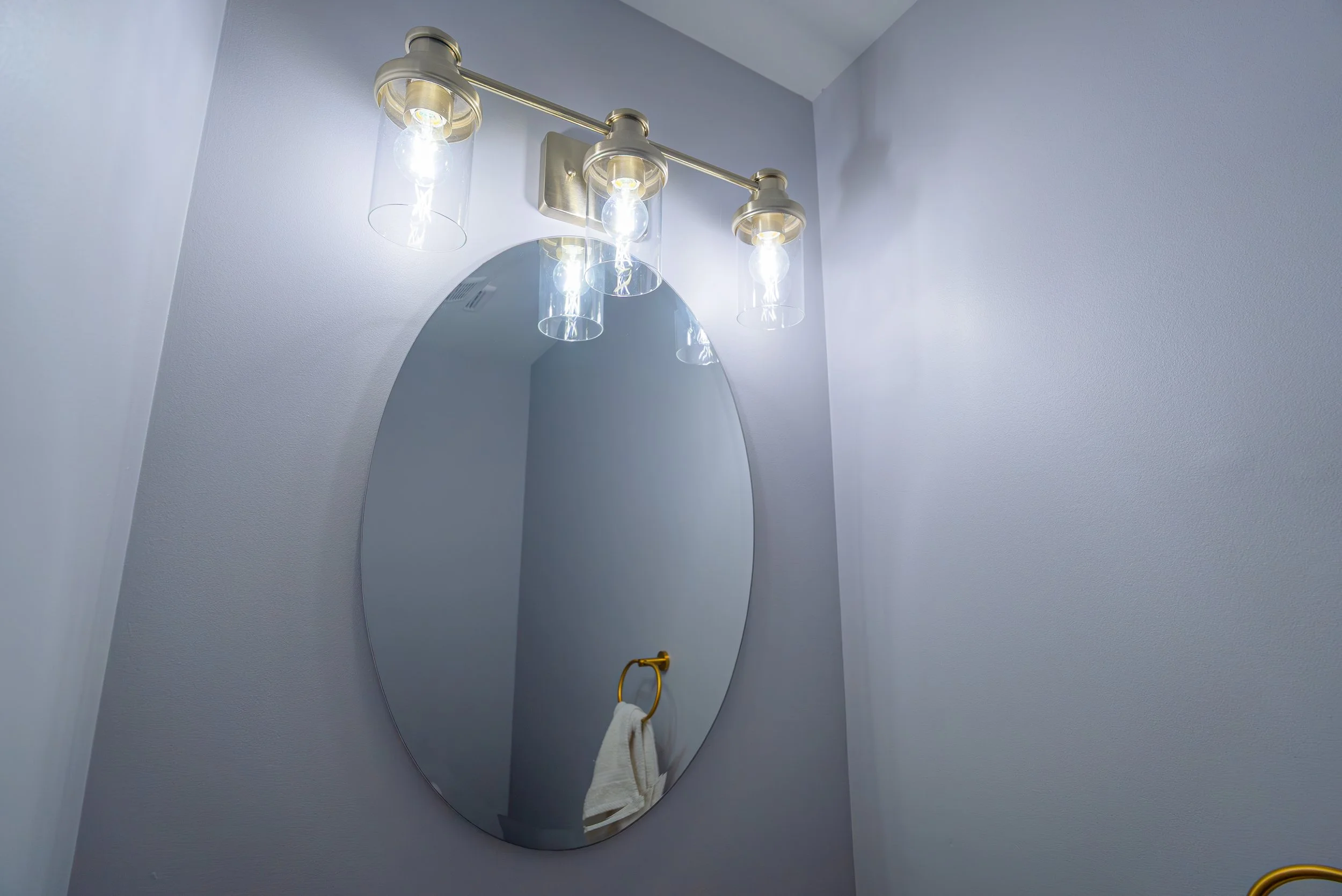 41_FIRST FLOOR BATHROOM_DSC00181_2.jpg