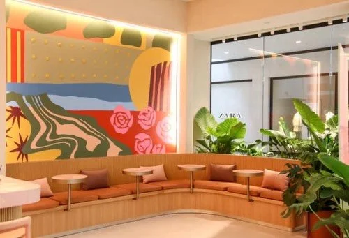 The Roseville @nespresso store is officially open at the Westfield Galleria! ☕️ Has anyone stopped by yet&hellip; or spotted the mural? Looks like my sweet mama has! 😍

Thanks for capturing this moment @tonismileyphotography 💓

#nespresso #muralist