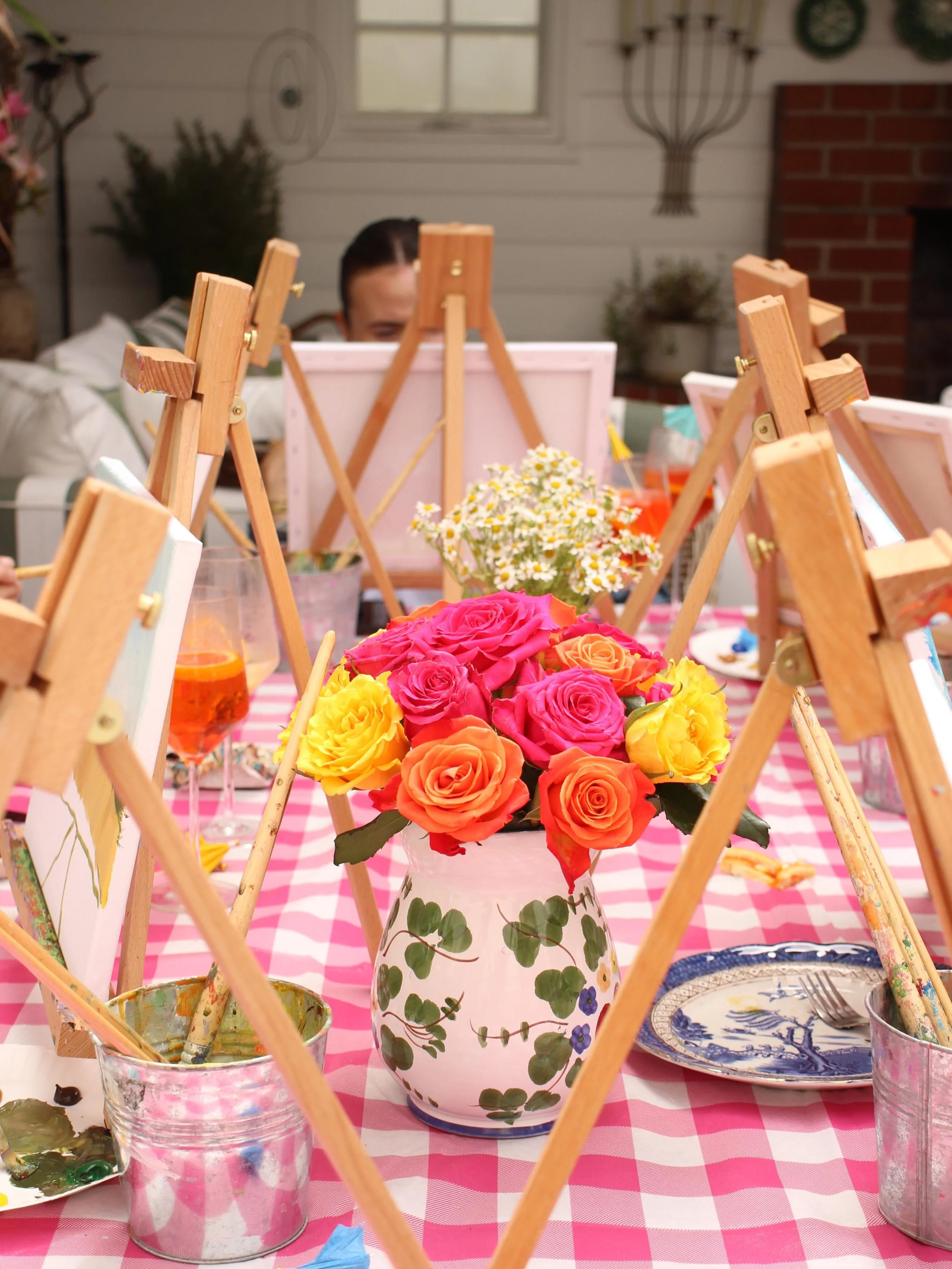 One of the sweetest paint parties I&rsquo;ve hosted to date 🎨 🌸✨

This Mother&rsquo;s Day celebration was straight out of a springtime dreammmm 😍 fresh flowers, colorful details, spritz refreshments, and a room full of creativity.

A huge thank yo