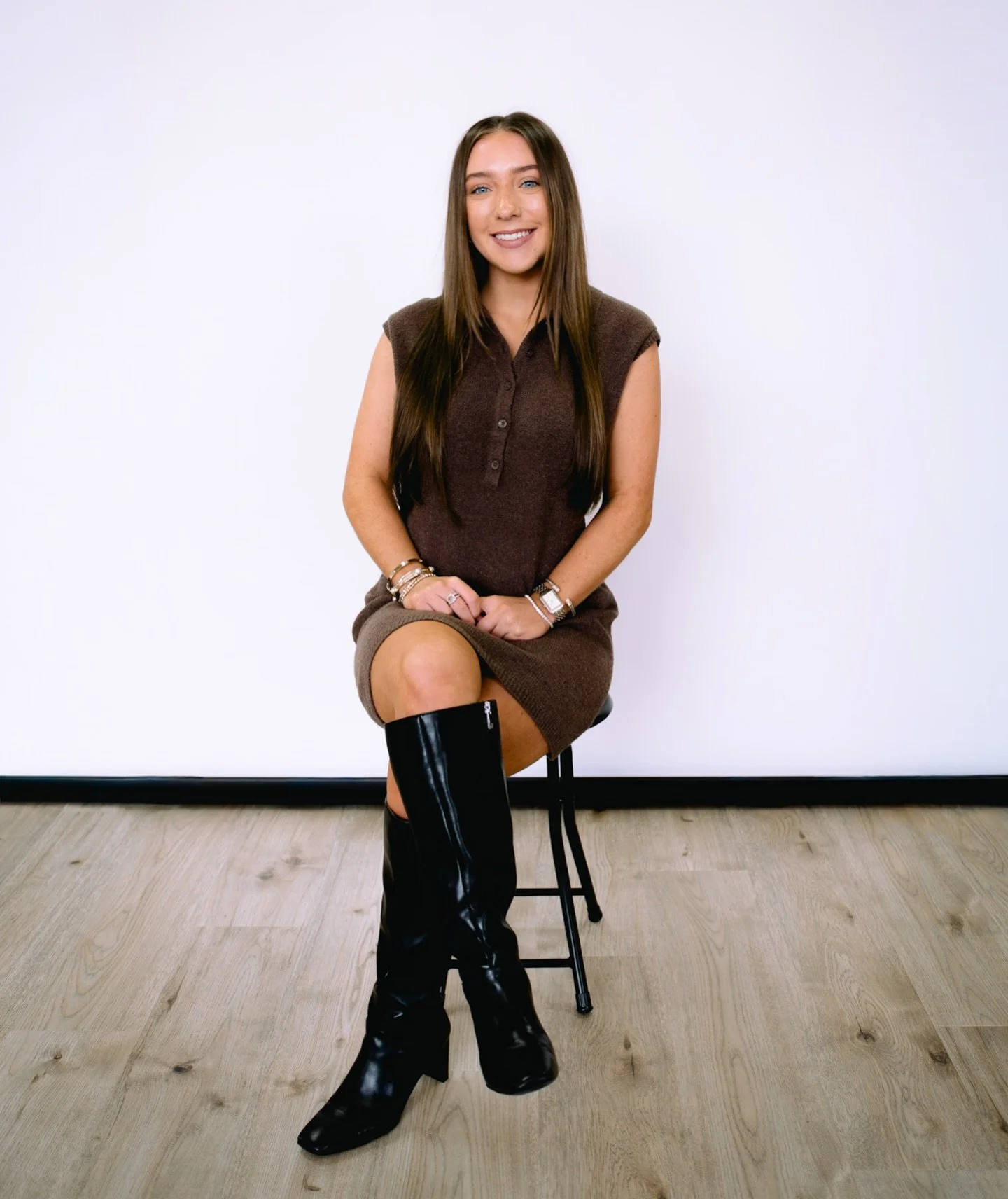 Hey everyone, I&rsquo;m Bradleigh Bearden! I specialize in dimensional color and I&rsquo;m basically fueled by a large Diet Coke with extra ice. I&rsquo;m a Cheez-It&rsquo;s girl through and through, and I&rsquo;m obsessed with using the Fusio Dose t