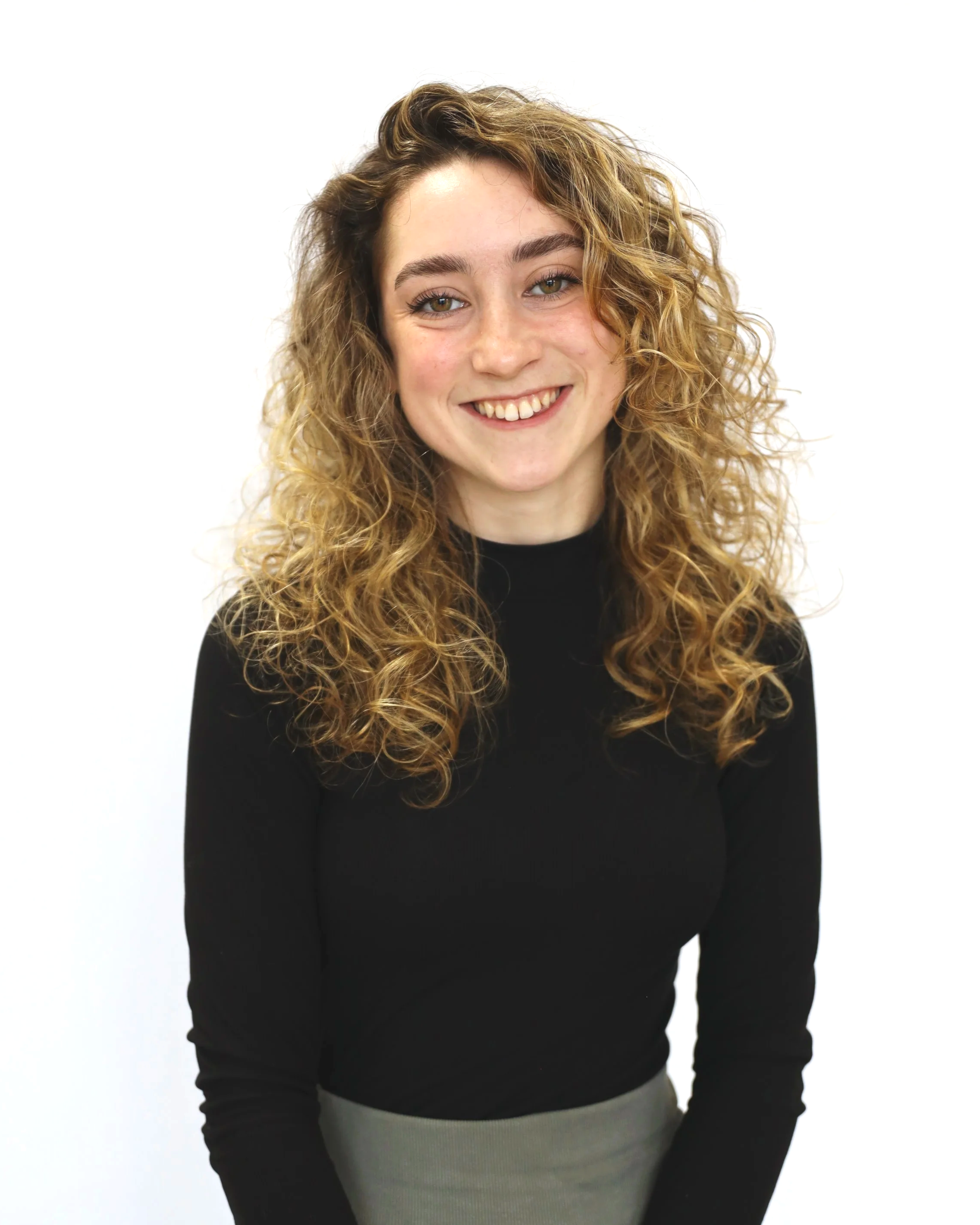 Sarah, a luxury and professional hairstylist at Capri Salon, luxury hair salon in Franklin, Tennessee