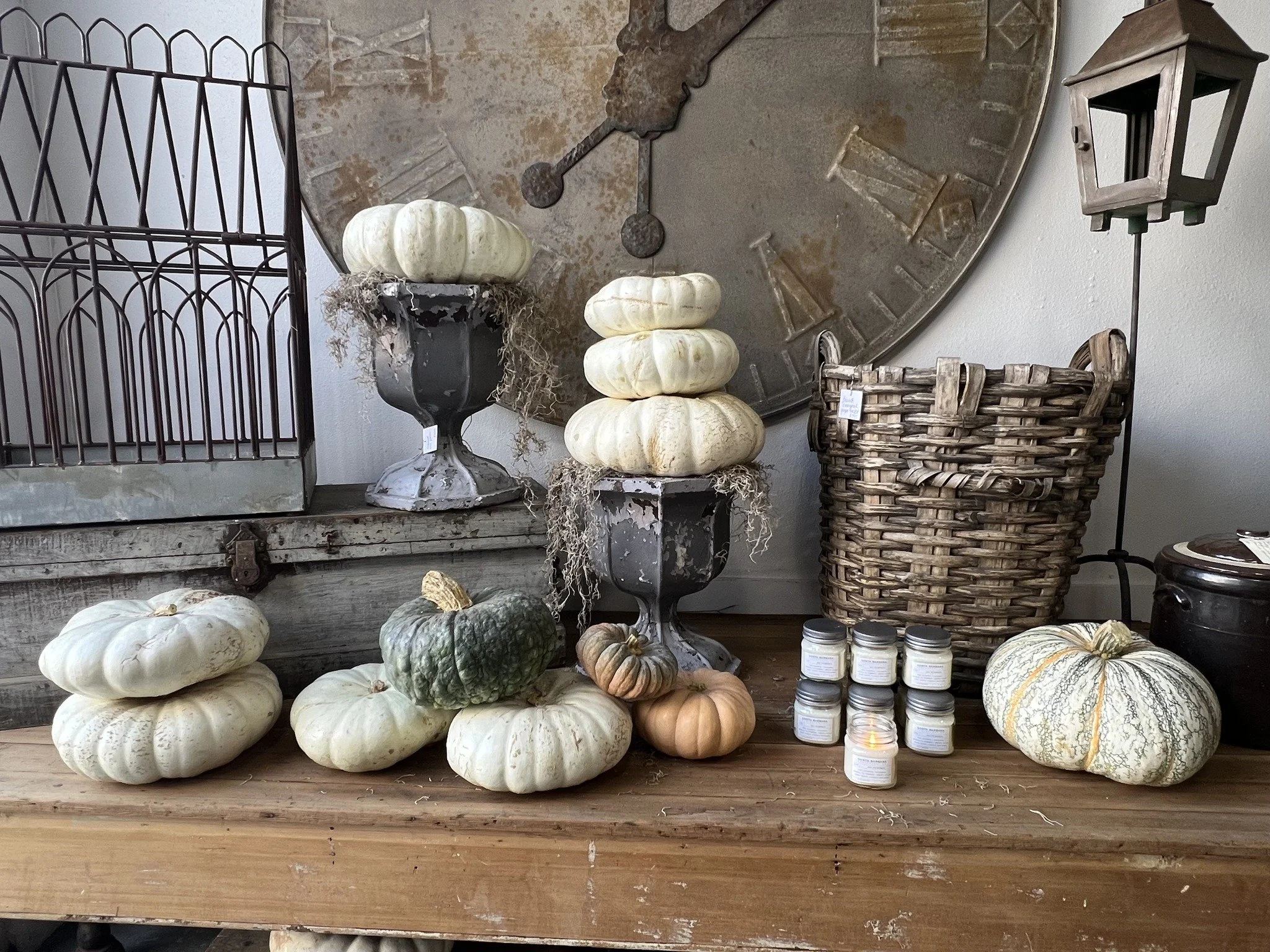 European Frump Presents The Ventura Vintage Harvest Home Show