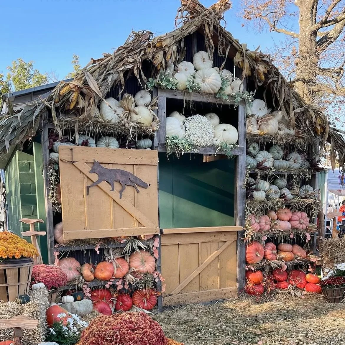 LUCKETTS FALL MARKET &hellip;. She&rsquo;s your bucket list kind of getting to for all things vintage treasure hunting &hellip; 3 Days &hellip; 200 of the best home decor vendors +makers, live music, beer gardens, food trucks and more!! Can be found 