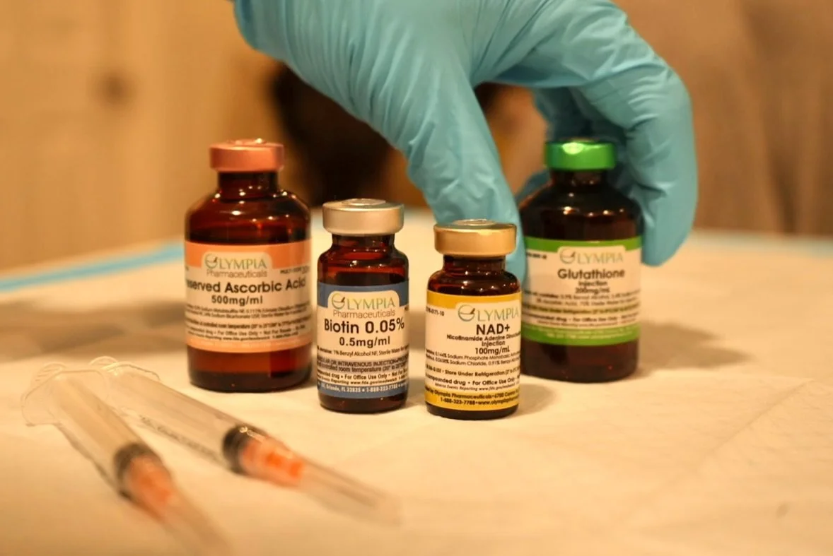 Why stop at just one shot&hellip; when you can buy the whole bottle? That&rsquo;s right &mdash; we sell vials! 🙌🏼
&bull;
&bull;
From Biotin to B12 and more, you can stock up, stay consistent, and take control of YOUR wellness on YOUR schedule.

For