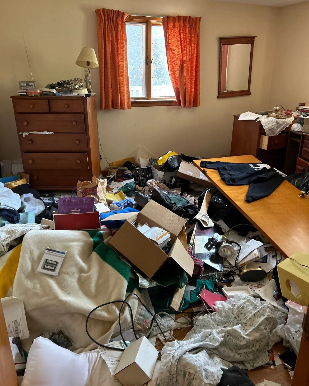 Lynnfeild, Ma clean out Before and after