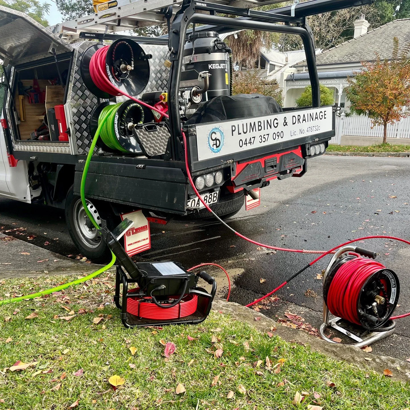 🚿 Blocked Drains? Time for Jetting! 💥

I use powerful water jetting technology to blast through tough blockages &mdash; grease, tree roots, debris, you name it. To find the exact cause, I offer CCTV drain inspections for a clear view inside your pi