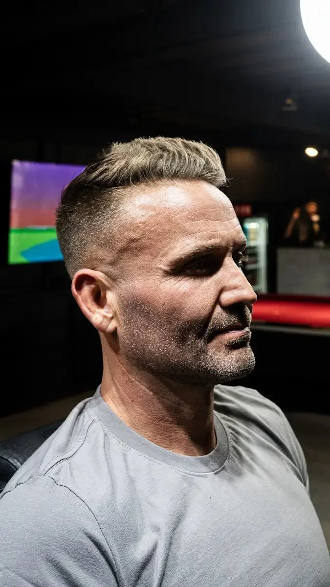 Social Animals barber β textured crop
