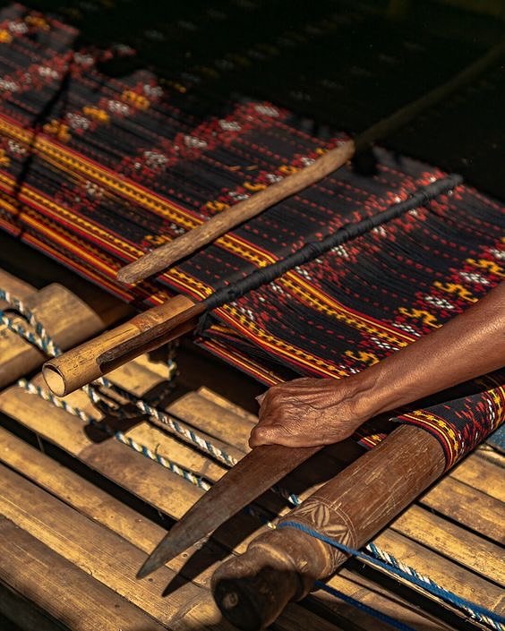 At Mar Mar Studio, we hold a deep admiration for the artisans of Sumba. Their weaving &mdash;patient, poetic, and rooted in tradition&mdash; turns every textile into a living piece of art. Each thread carries history, craftsmanship, and a soulful bea