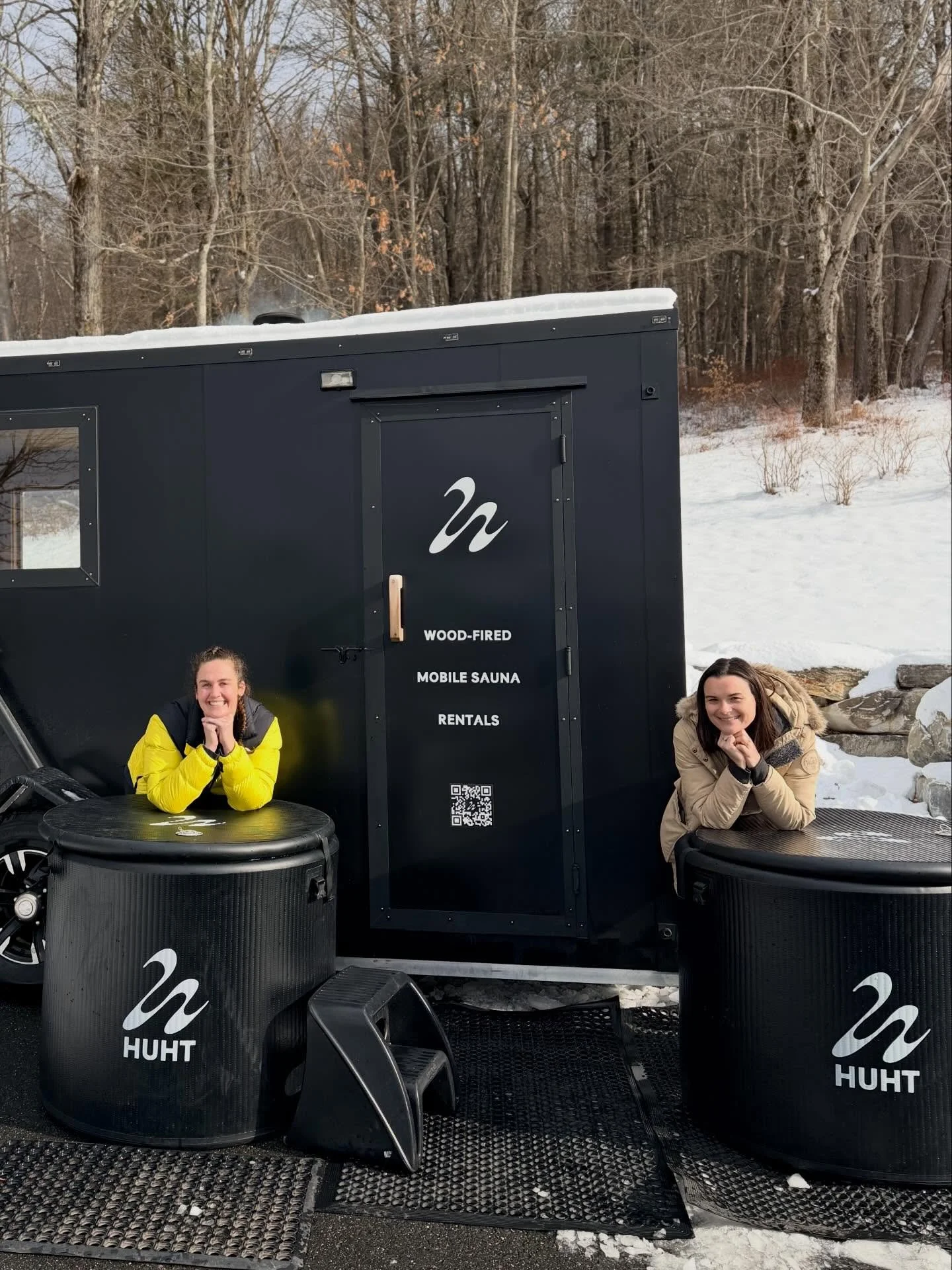 A girls only escape in the Berkshires, complete with our wood-fired sauna + cold plunge. Amazing views overlooking Catamount

#mobilesauna #makememories #experiencesoverthings 

📍 Alford, MA