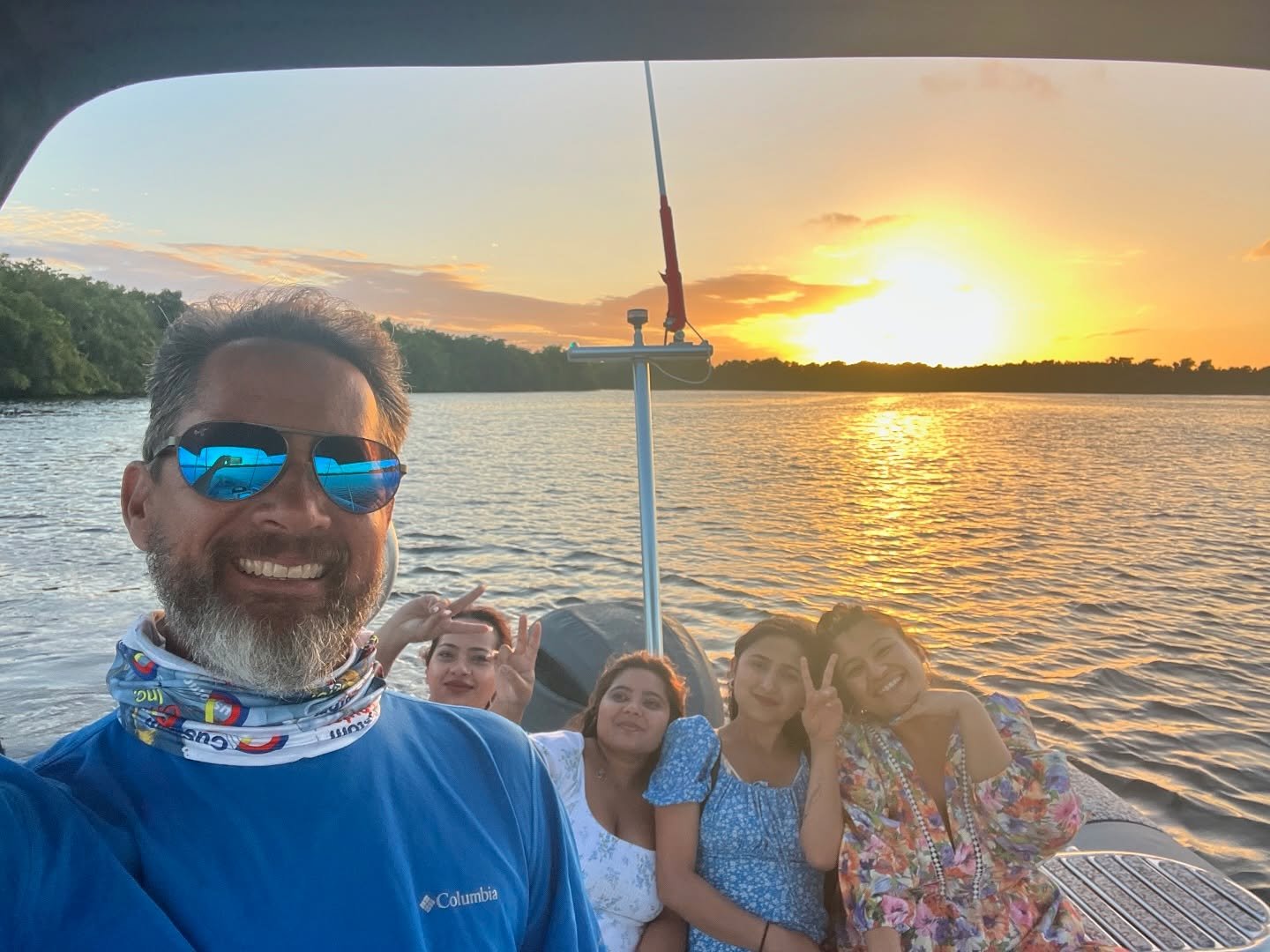 A lovely time watching the sunset! Bring your cameras for this awesome tour here at @watersports4u 📸🌅
.
.
.
#parasailing #bananaboat #travelblogger #watersport #beautiful #prlife #surf #beach #water #surfing #fun #travel #jetski #waves #sun #extrem