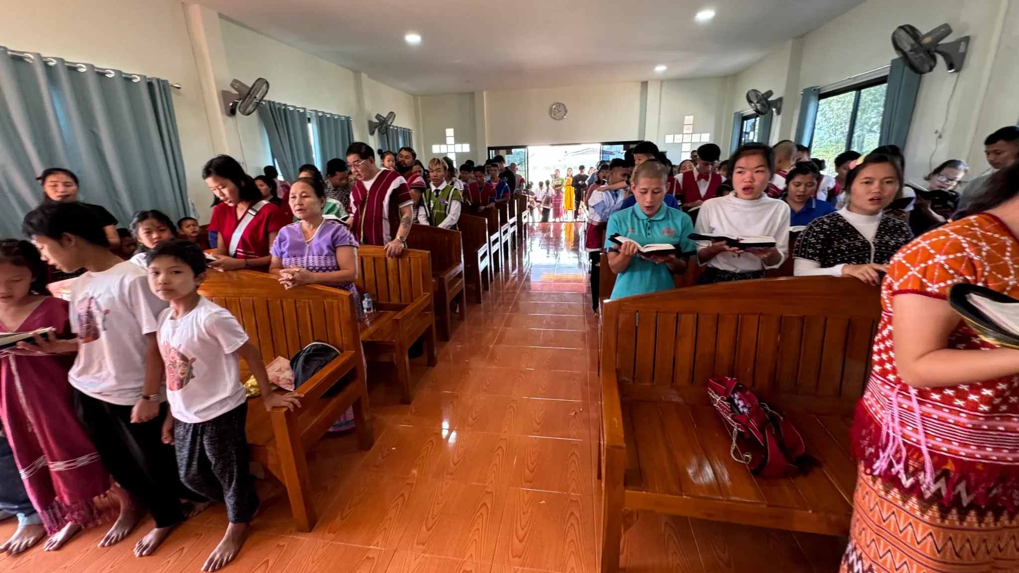 karen-refugee-church.webp