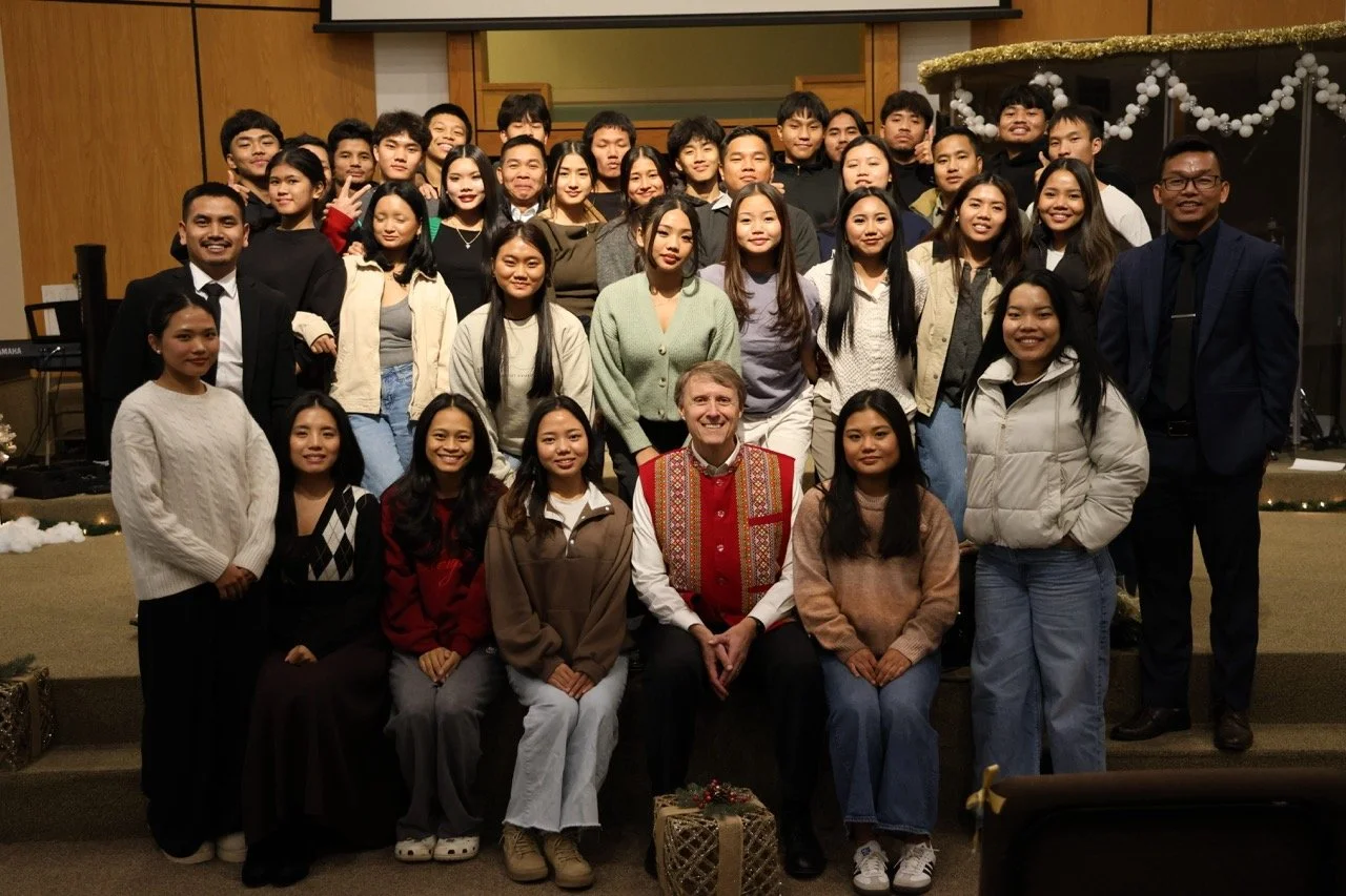 Group photo Large.jpeg