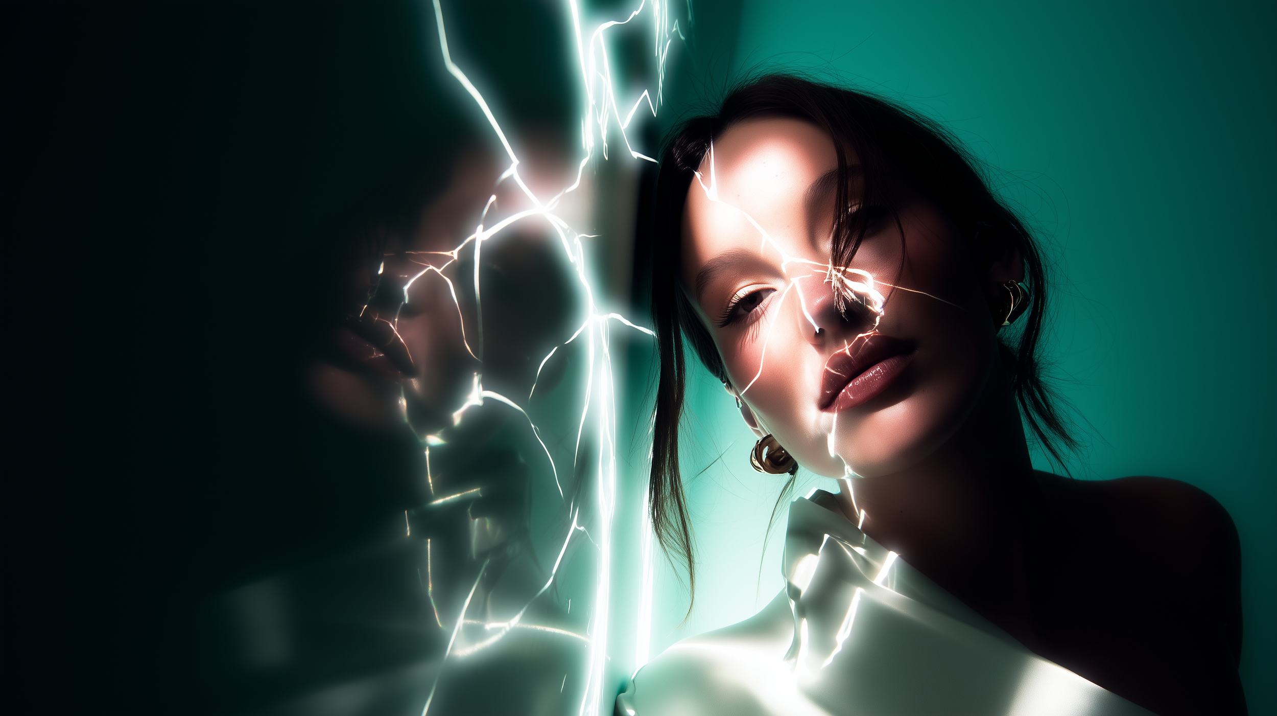 7ammai_A_dramatic_close-up_of_the_female_model_her_serene_form__dec20b4f-3c9d-4ecf-b2f0-935687159b9a.png