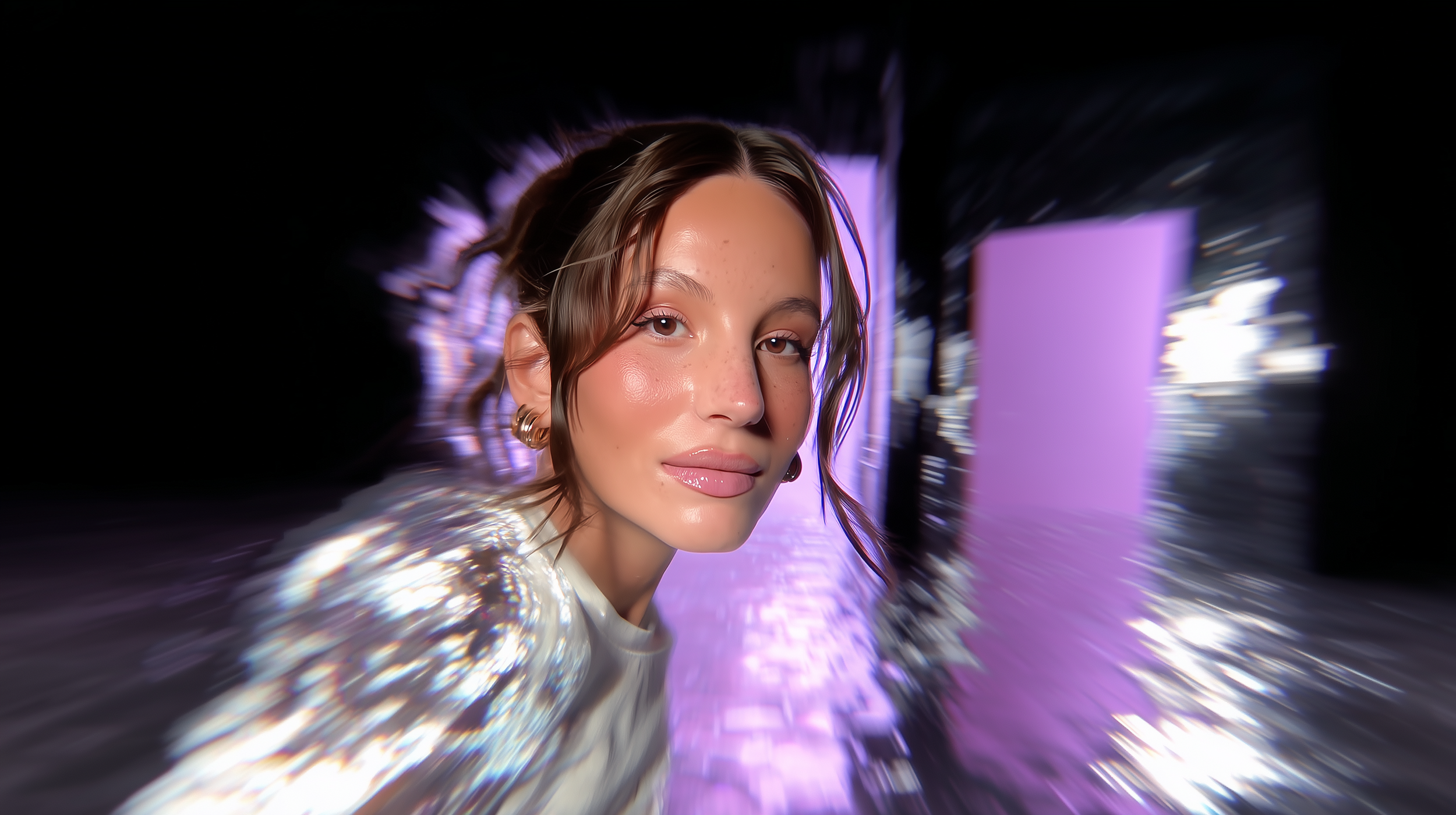 7ammai_A_cinematic_close-up_of_the_reflective_floor_capturing_d_5d610594-0241-4d3c-8128-13e5bda569ab.png