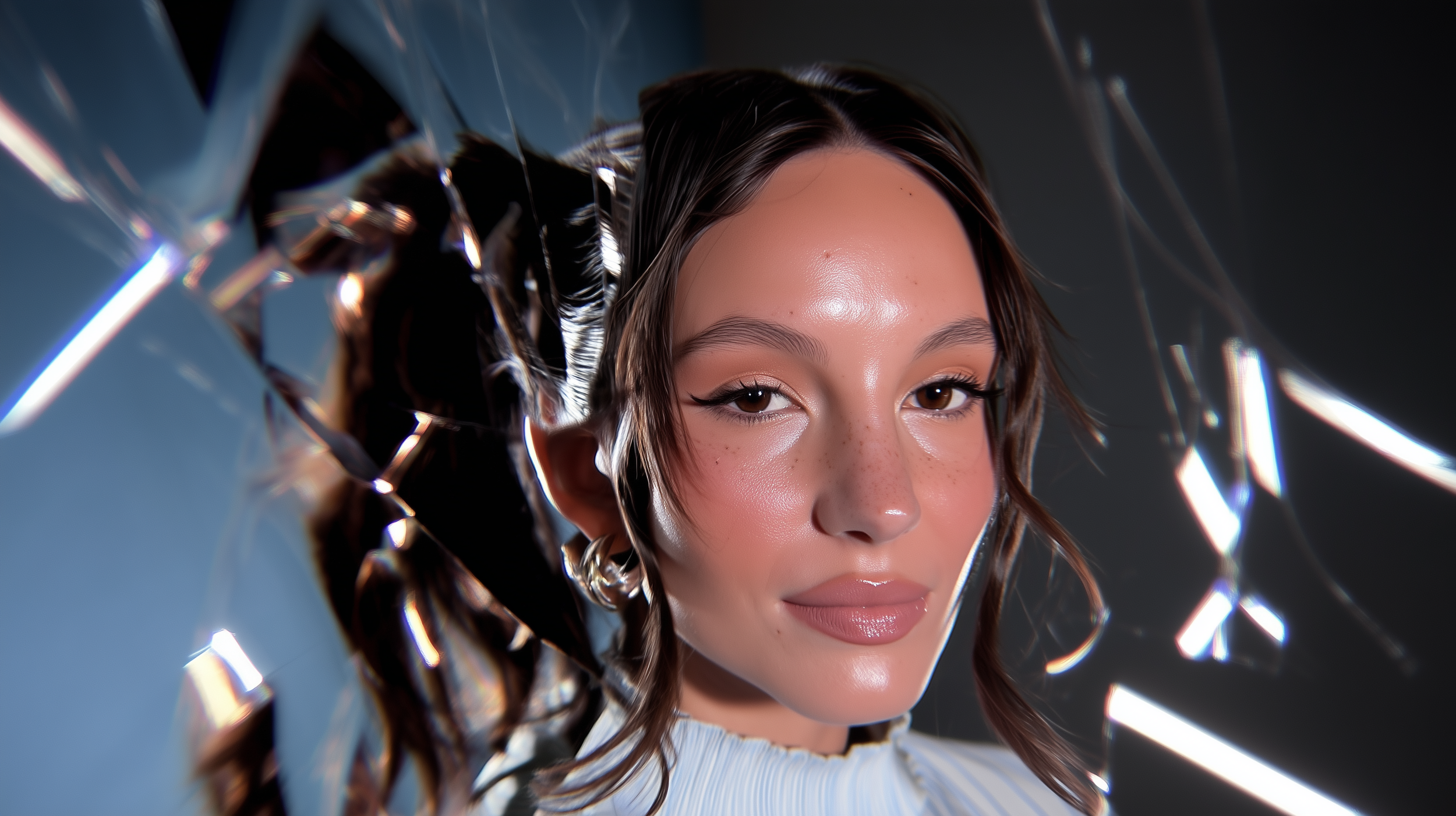 7ammai_A_dramatic_close-up_of_the_female_model_her_serene_form__73ef814c-1876-4e71-83c3-1ce18905b3dc.png